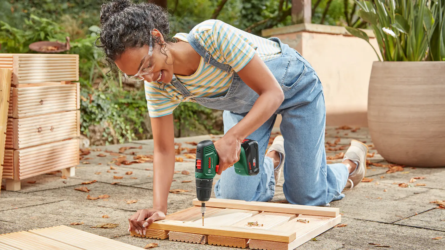 Bosch Akku-Schrauber EasyDrill 18V-40 2,0-Ah-Akku & Ladegerät