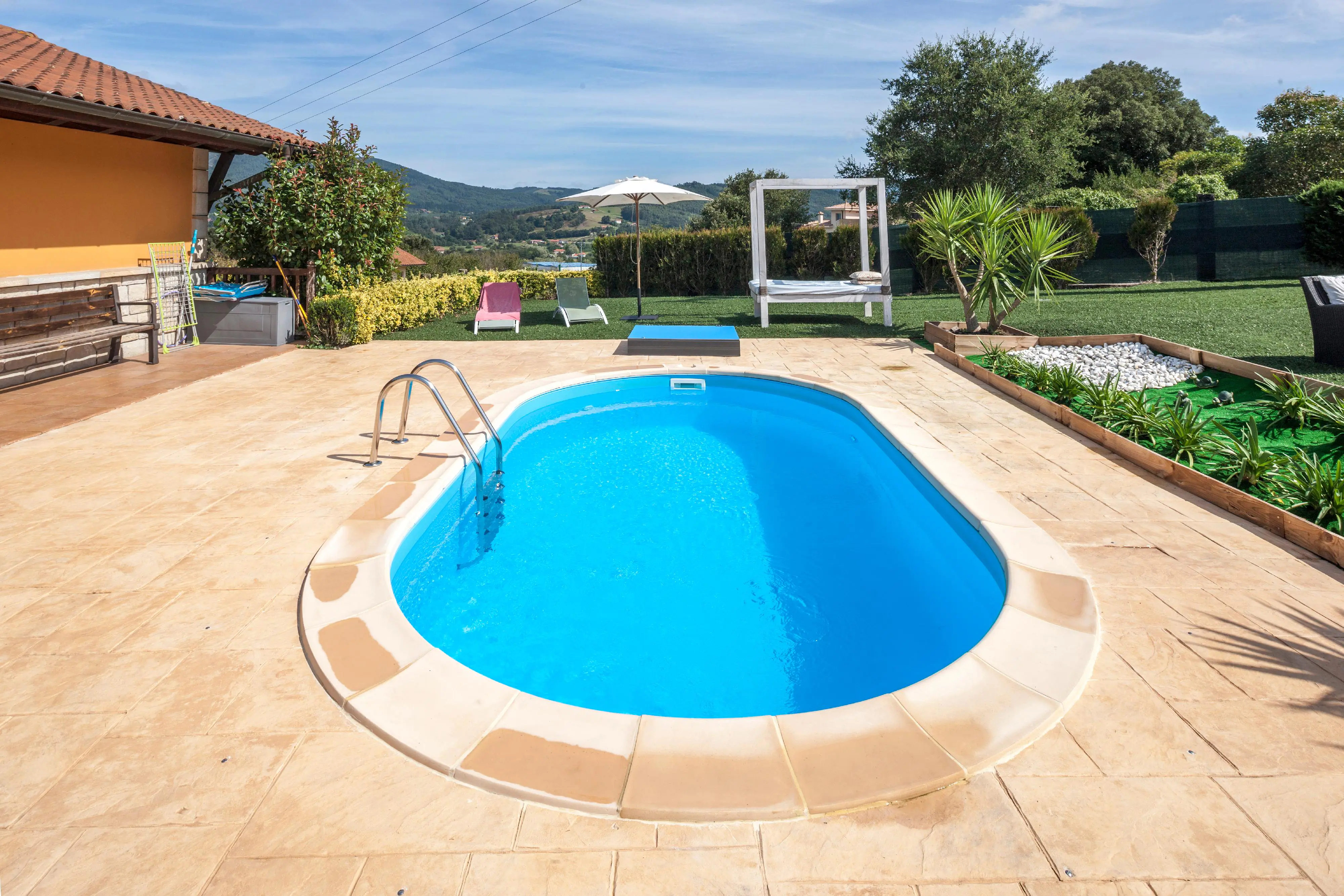 Gre Stahl-Einbaupool Madagascar oval 800 x 400 x 150 cm