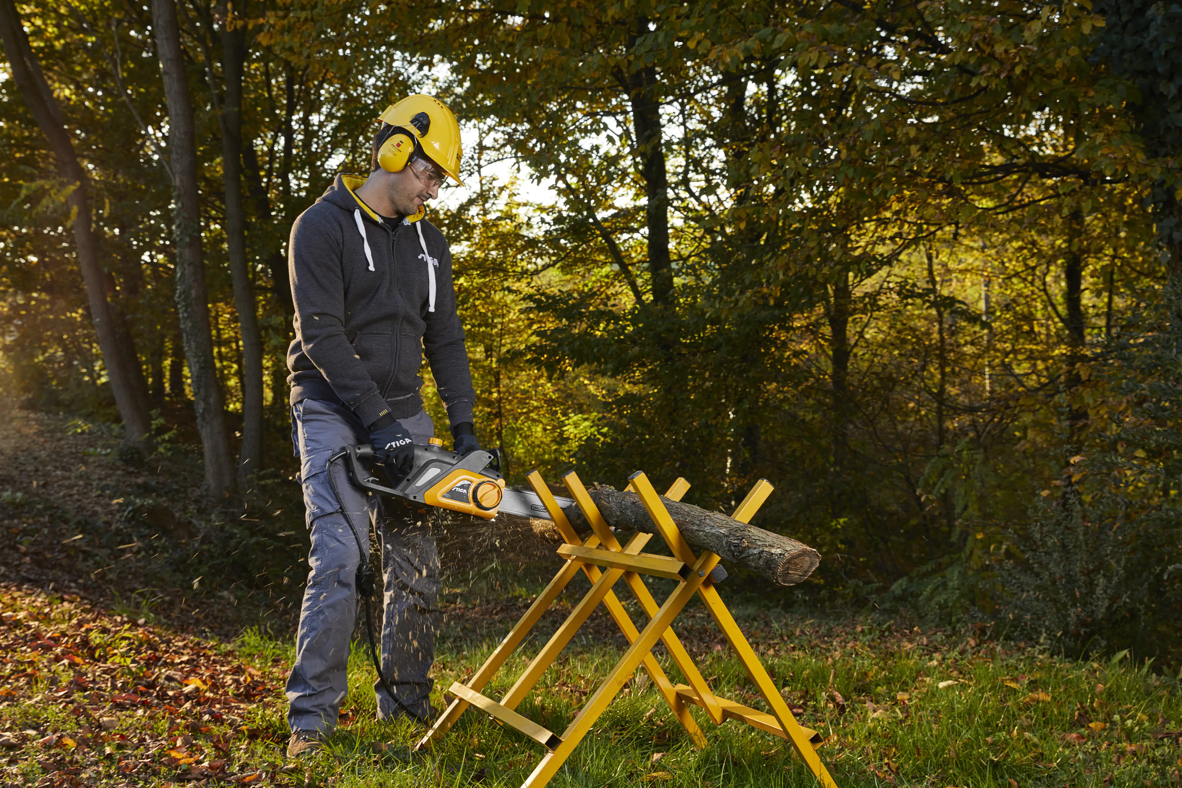 Stiga Elektro Kettensäge CS 122c 2.200 Watt, 40 cm Schwertlänge