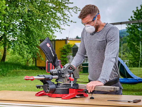 Einhell Expert Akku-Zug-Kapp-Gehrungssäge TE-SM 36/8 L Li Solo