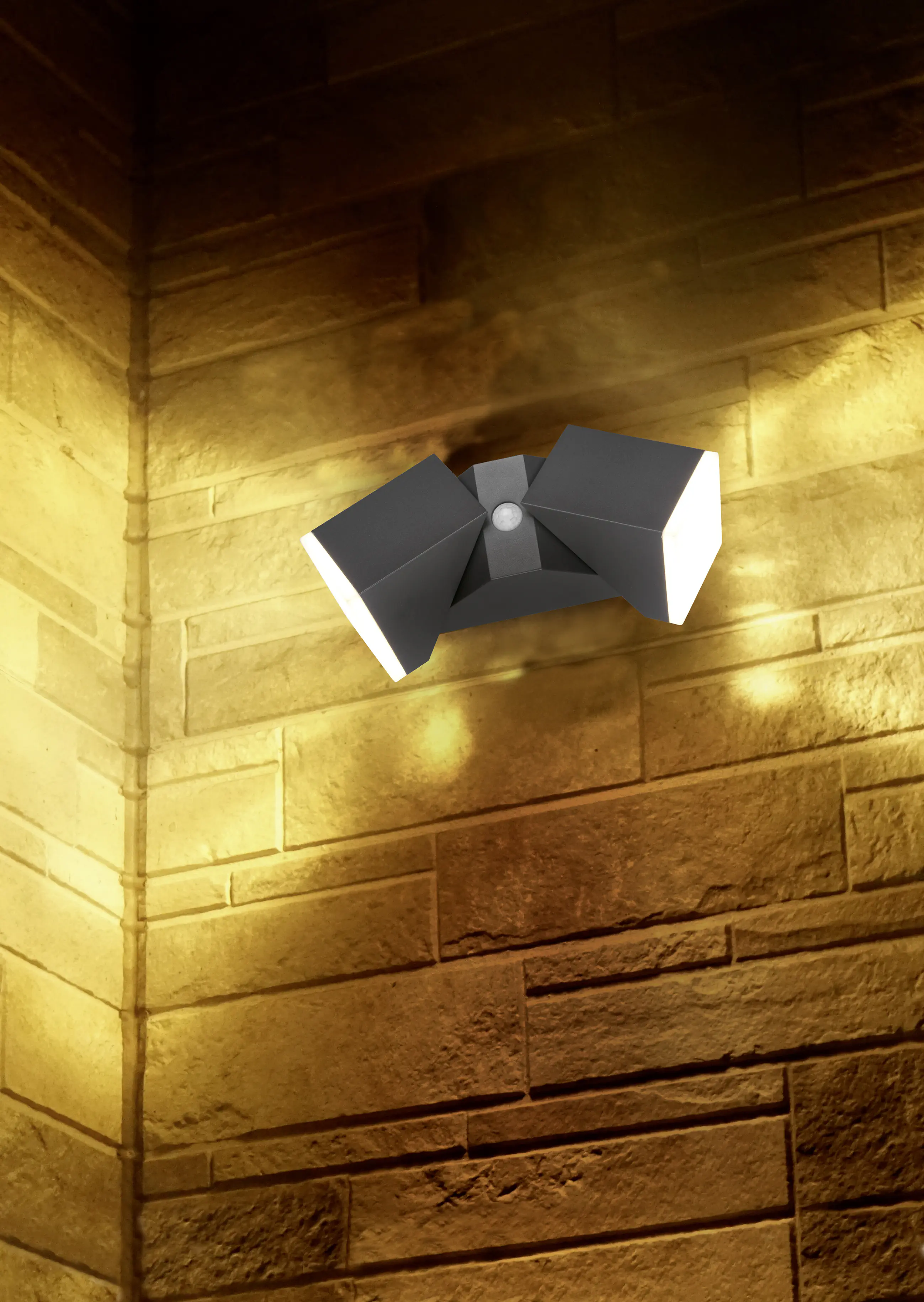 Trio LED Wandleuchte Avon innen/außen anthrazit standby 14W warmweiß