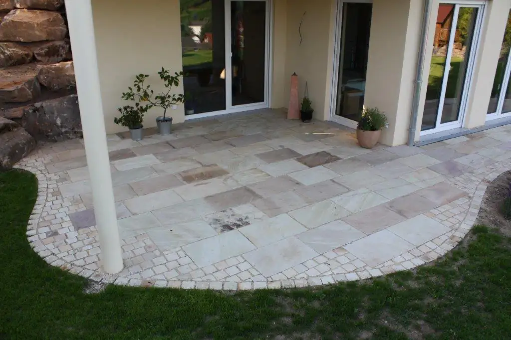Terrassenplatte Sandstein 60 x 30 x 2,5 cm mint