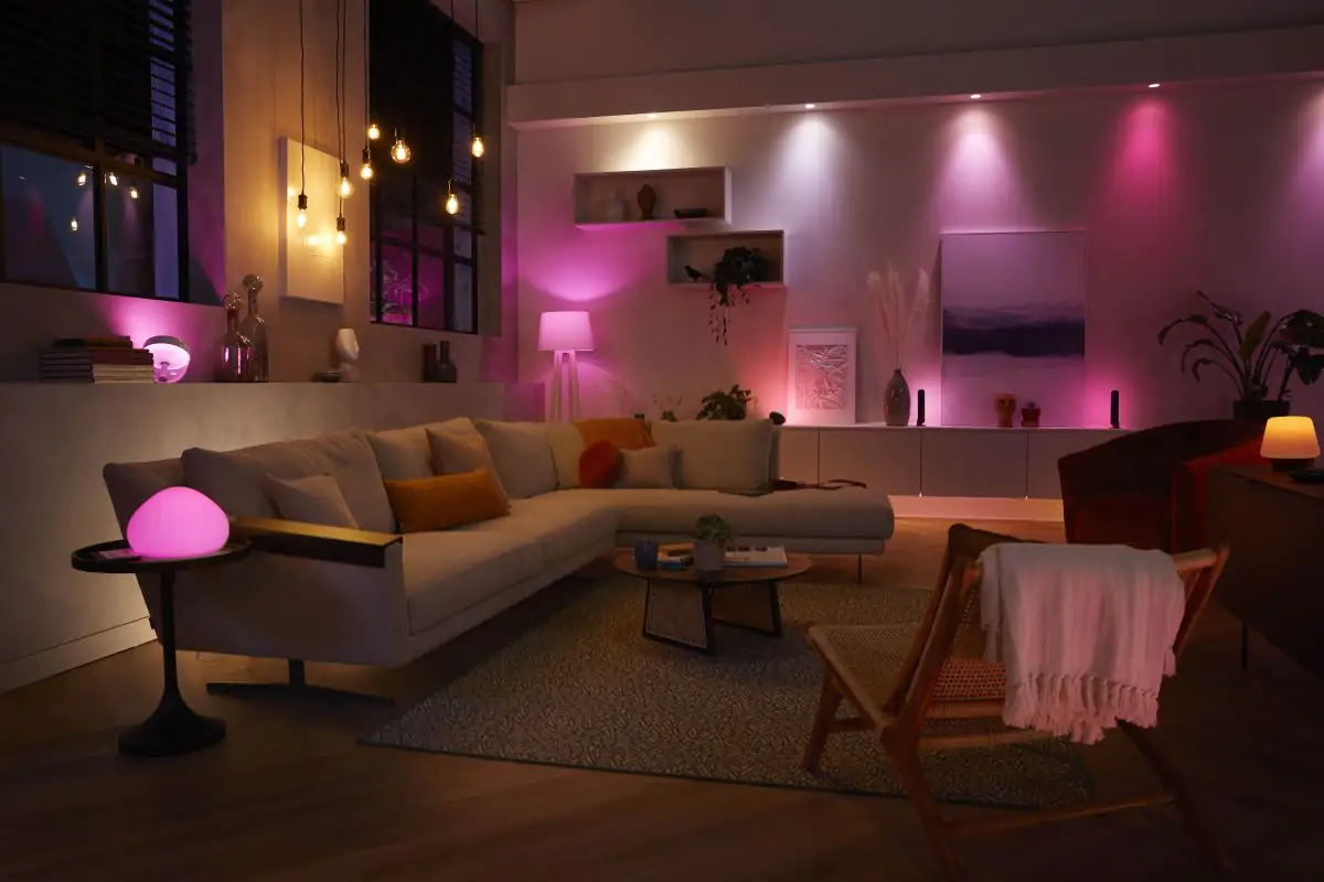 Philips Hue tragbare Tischleuchte White & Color Ambiance Go weiß