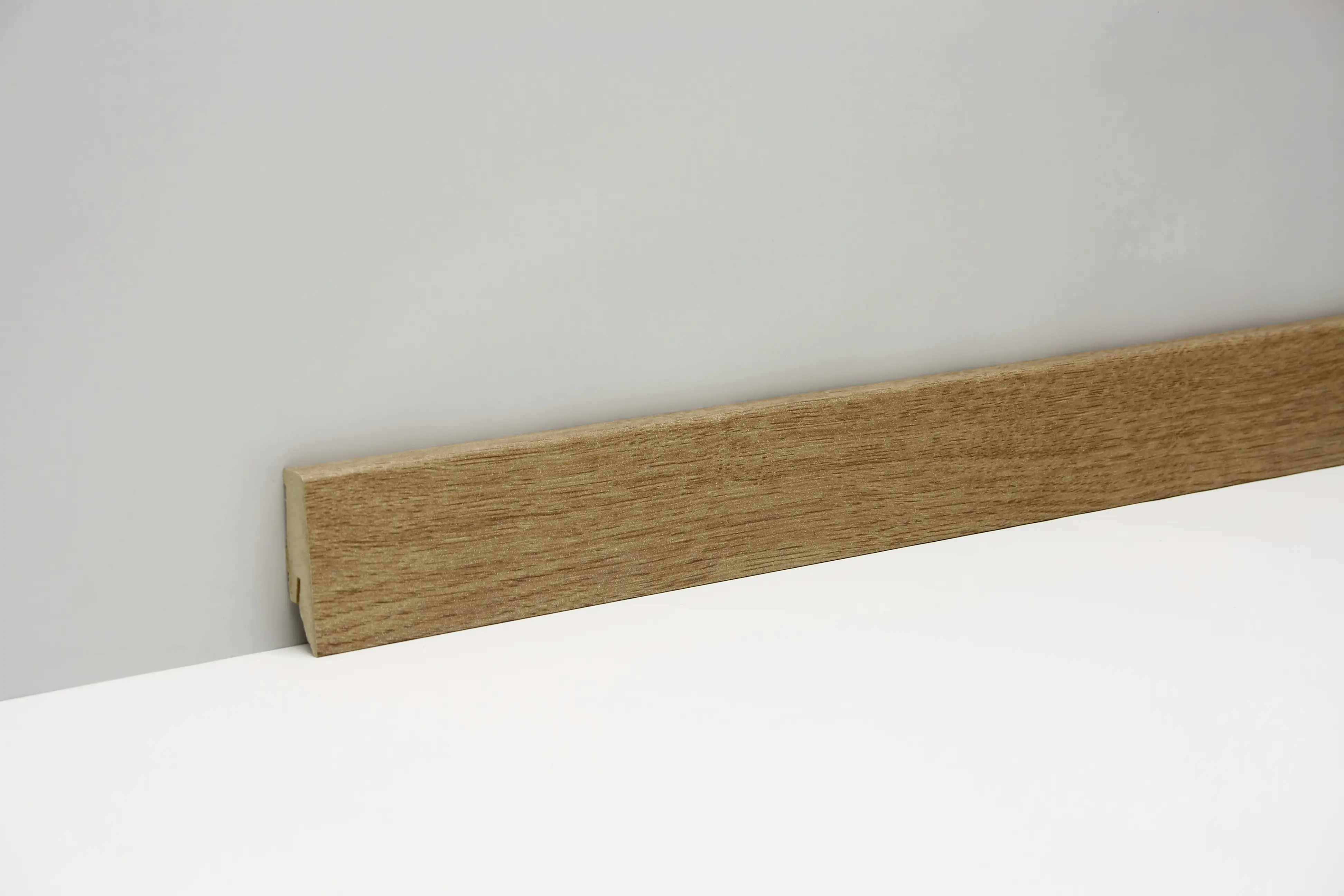Classen Clip-Fußleiste 240 cm 58 x 19 mm Eiche