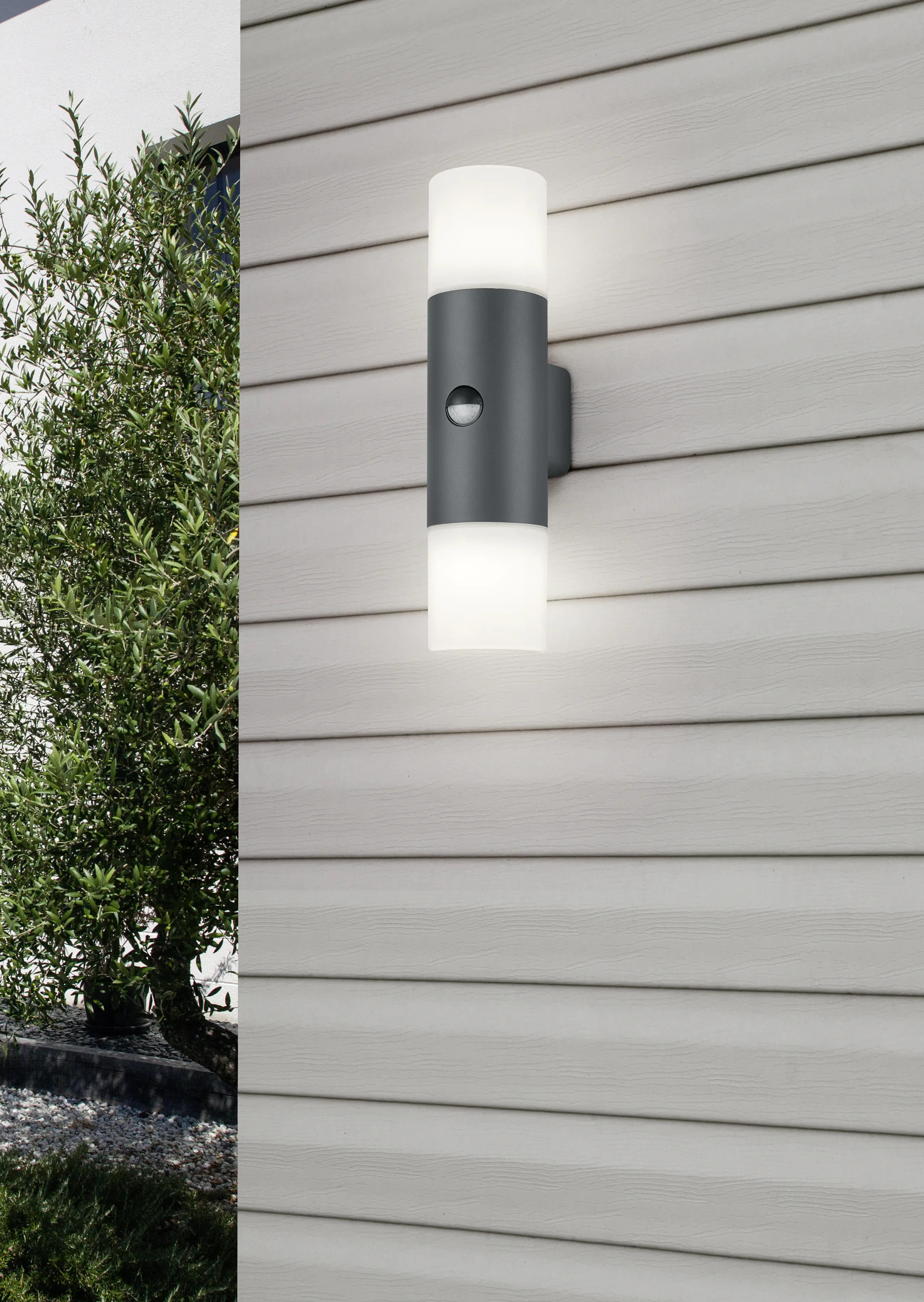 Trio Leuchten Sensor-Außen-Wandleuchte Hoosic E27 anthrazit Up- & Downlight