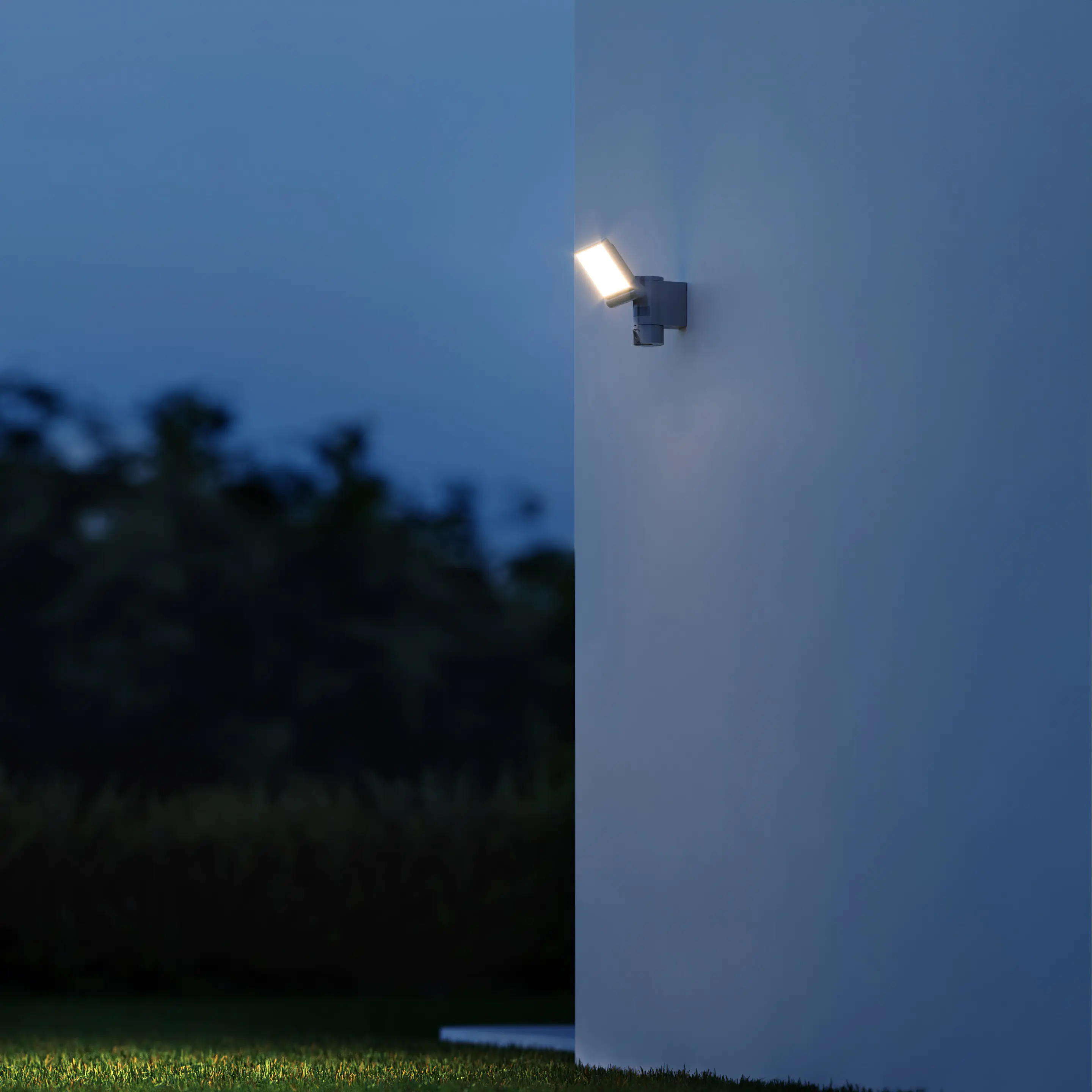 Steinel Strahler XLED CAM1 S Anthrazit mit Bewegungsmelder und Kamera