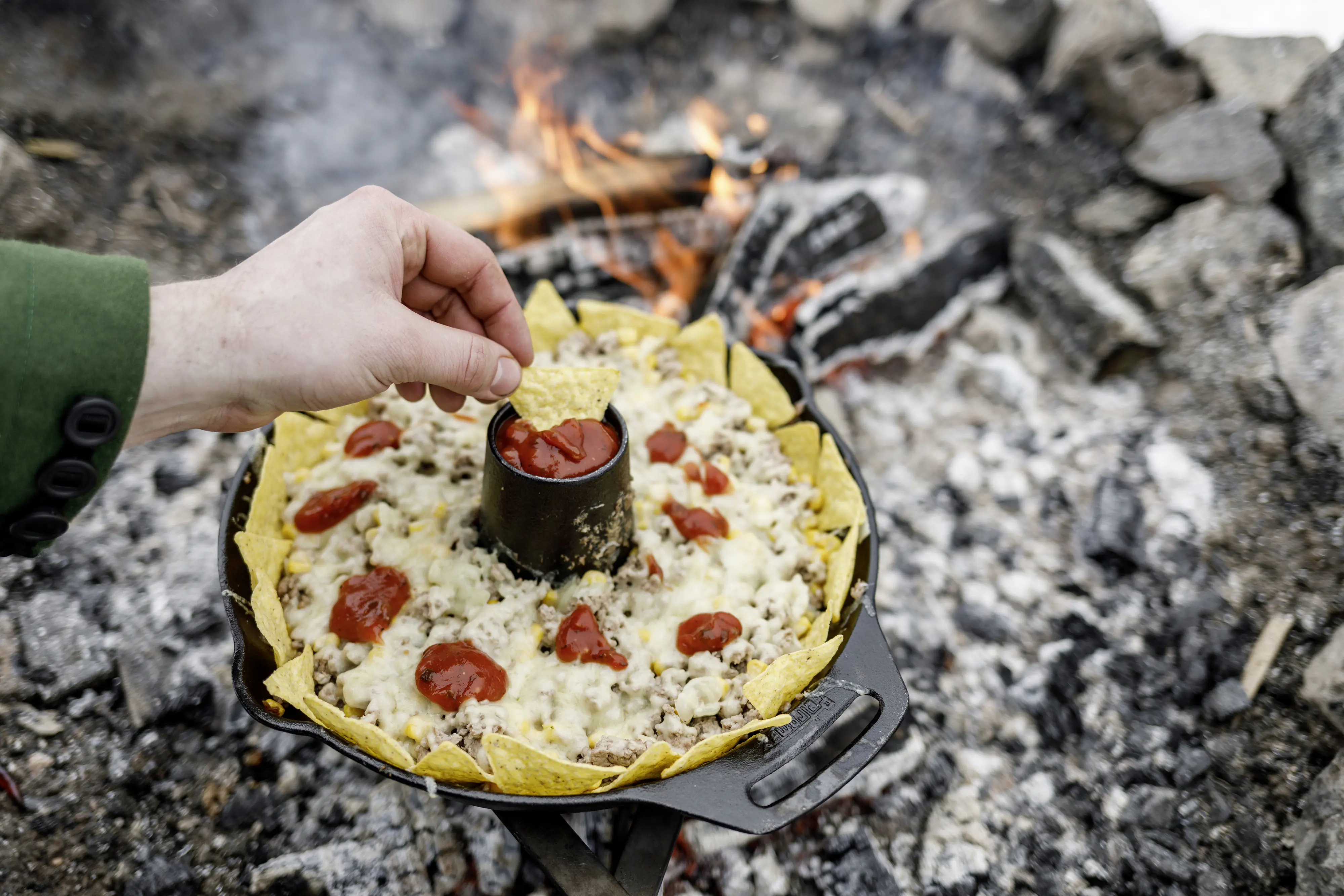 Petromax Feuerpfanne Gusseisen Ø 25 cm mit zwei Henkeln