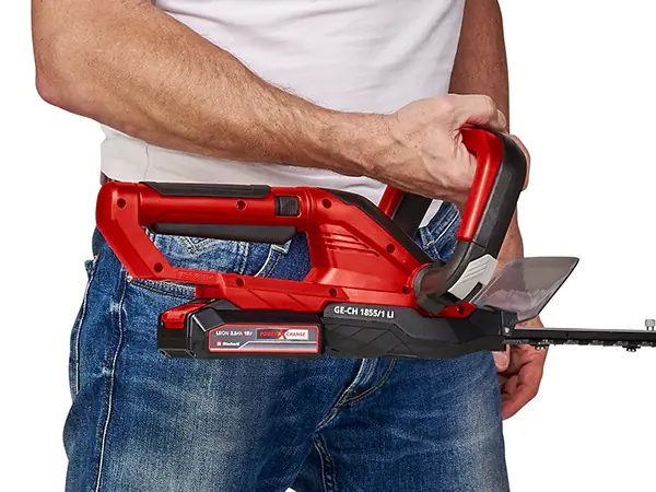 Einhell Akku-Heckenschere GC-CH 1855 55 cm Schnittlänge mit 1 x 2,5 Ah Akku