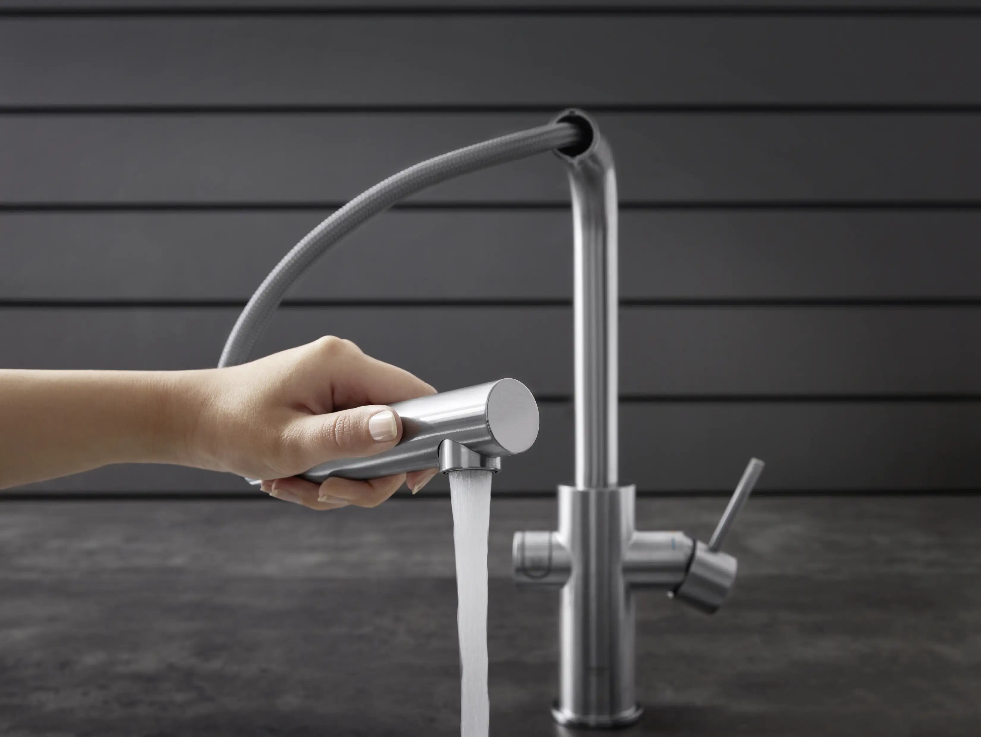 Grohe Blue Home L-Auslauf Starter Kit mit herausziehbarem Mousseurauslauf supersteel