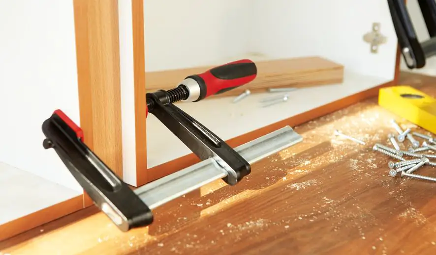 Bessey Tempergusszwinge 2-Komponentengriff mit Schutzkappen
