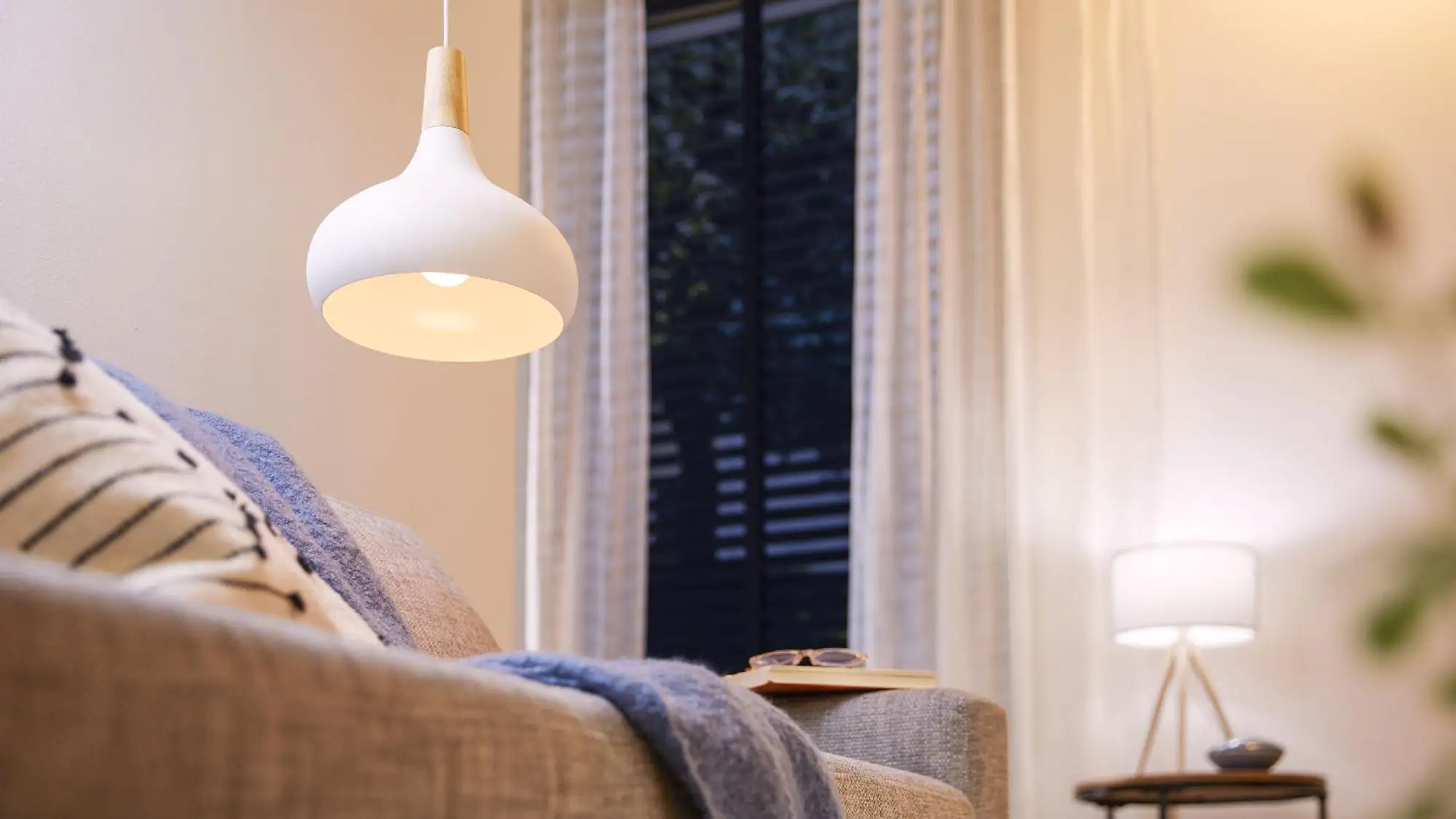 Philips Smart LED Leuchtmittel Tunable White G95 E27 Globeform 11 W