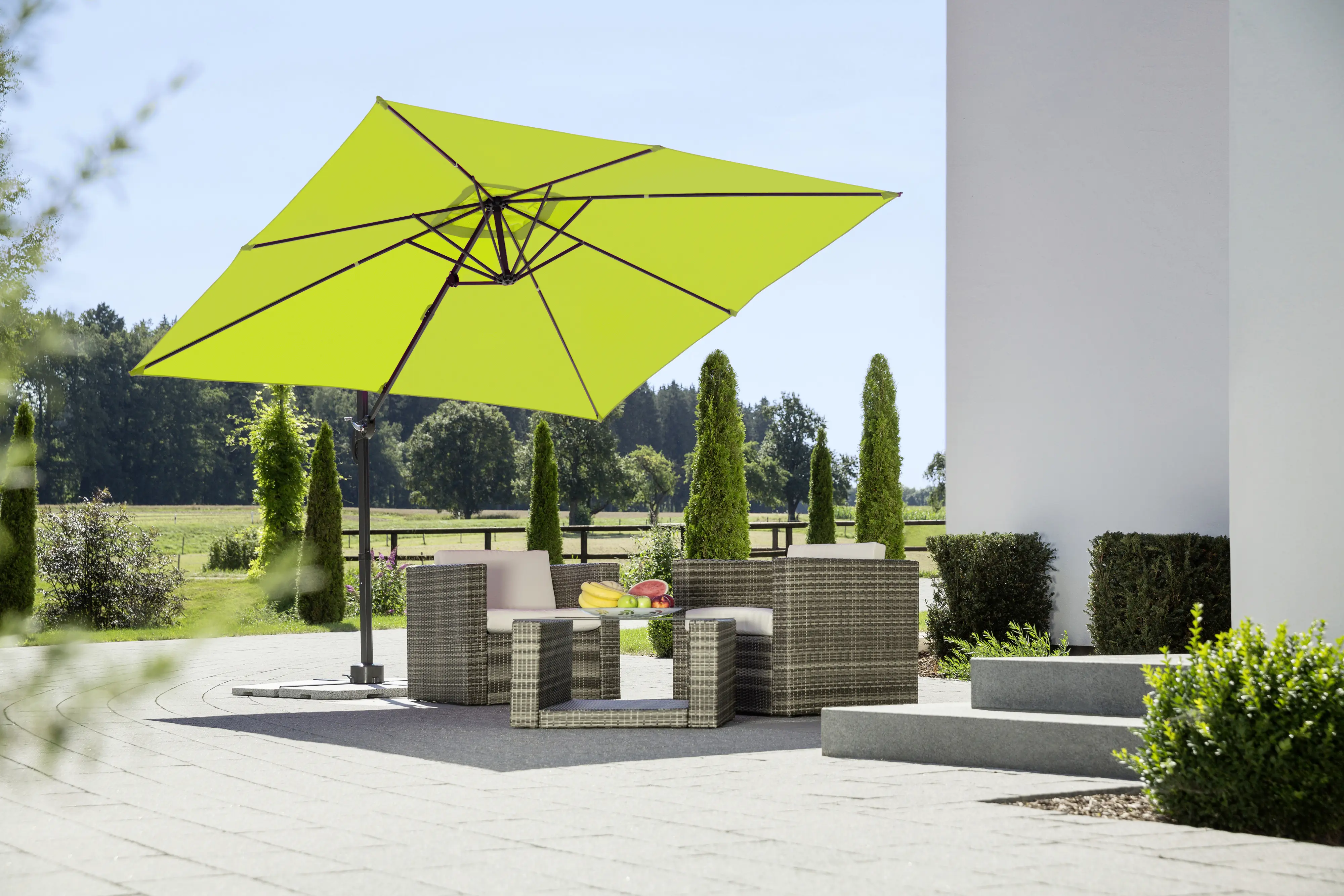 Schneider Ampelschirm Rhodos Junior apfelgrün 270 x 270 cm inkl. Sonnenschirmhülle