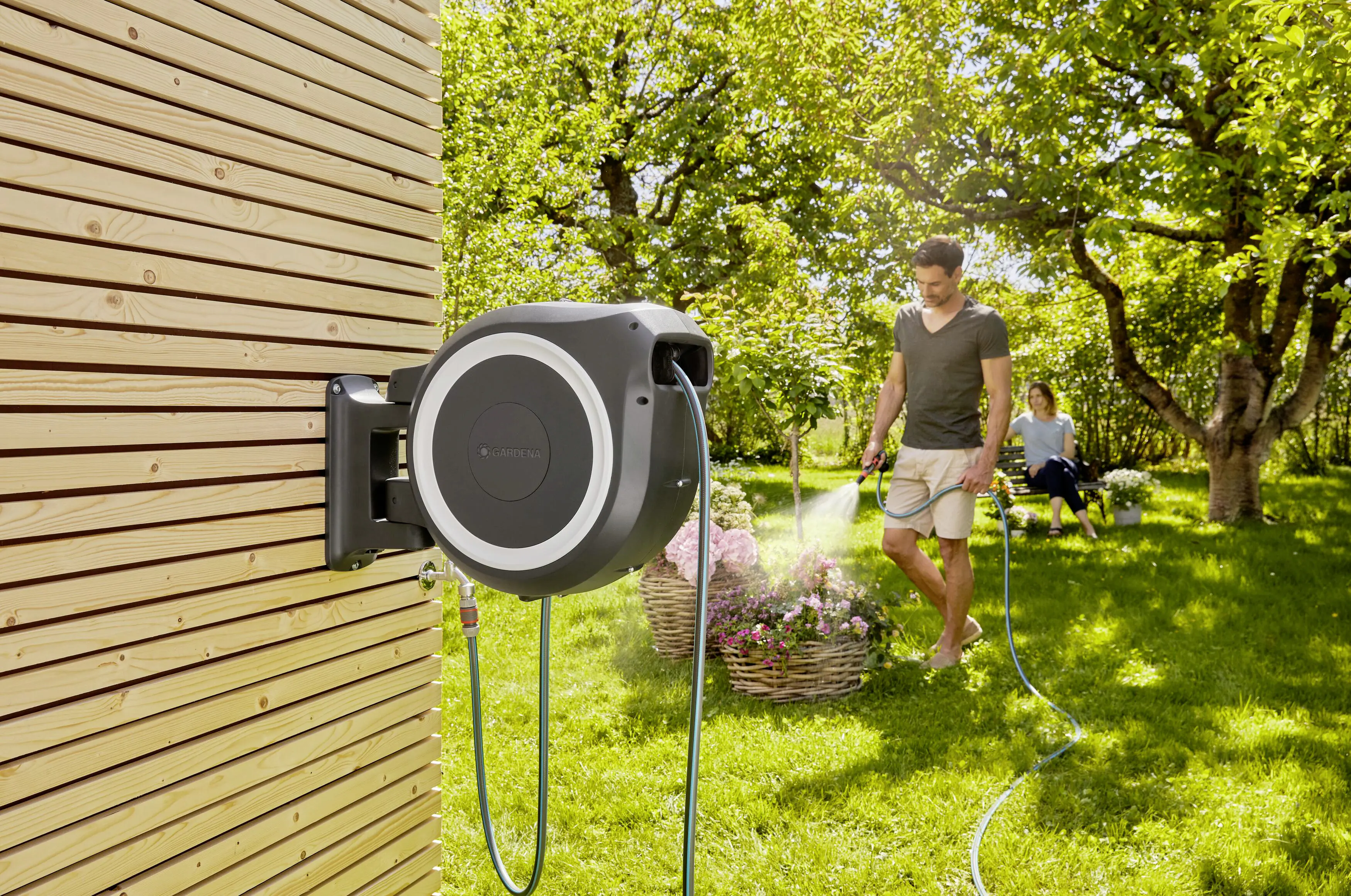 Gardena Wandschlauchbox RollUp XL mit 35 m Schlauch
