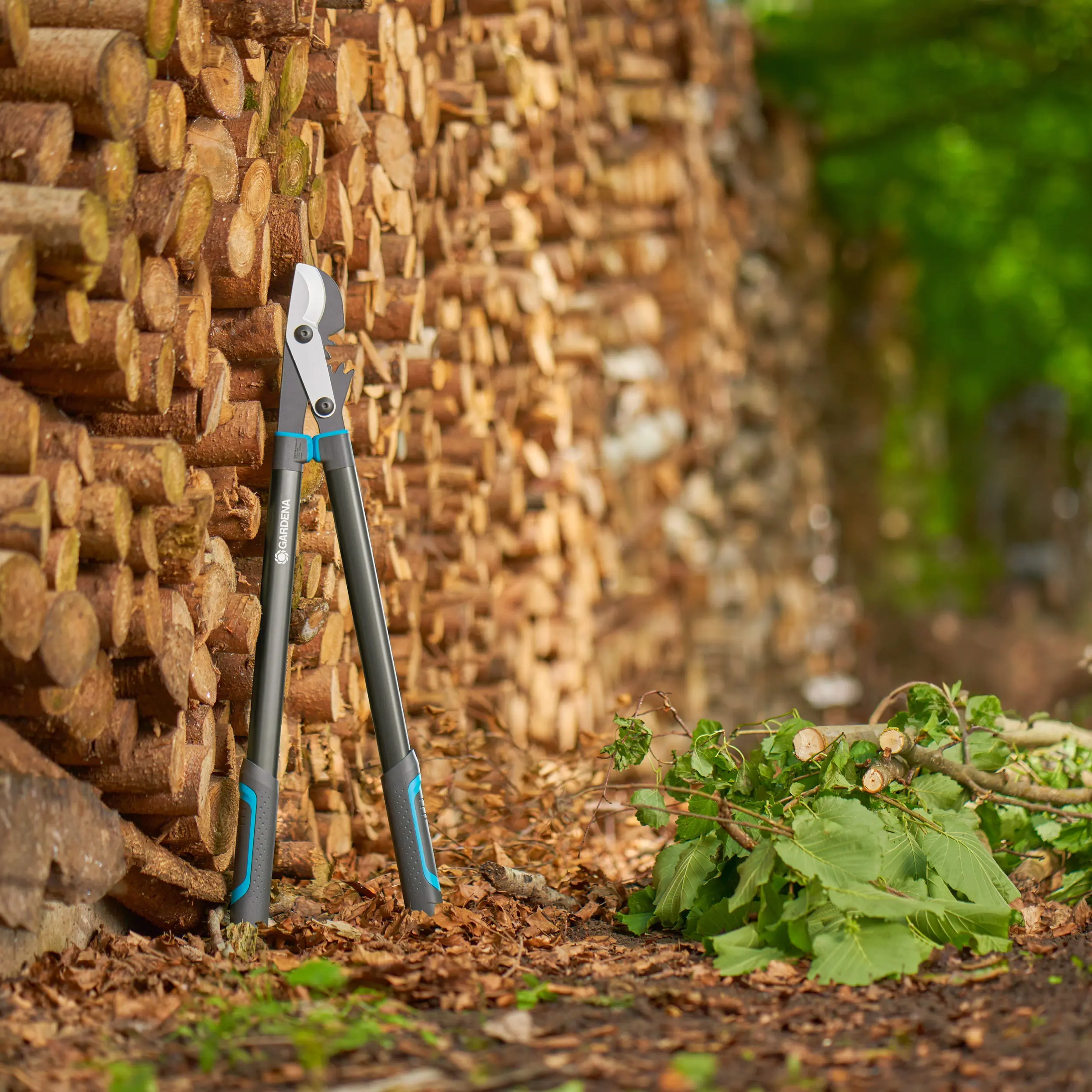 Gardena Astschere EnergyCut Pro L für grünes & frisches Holz