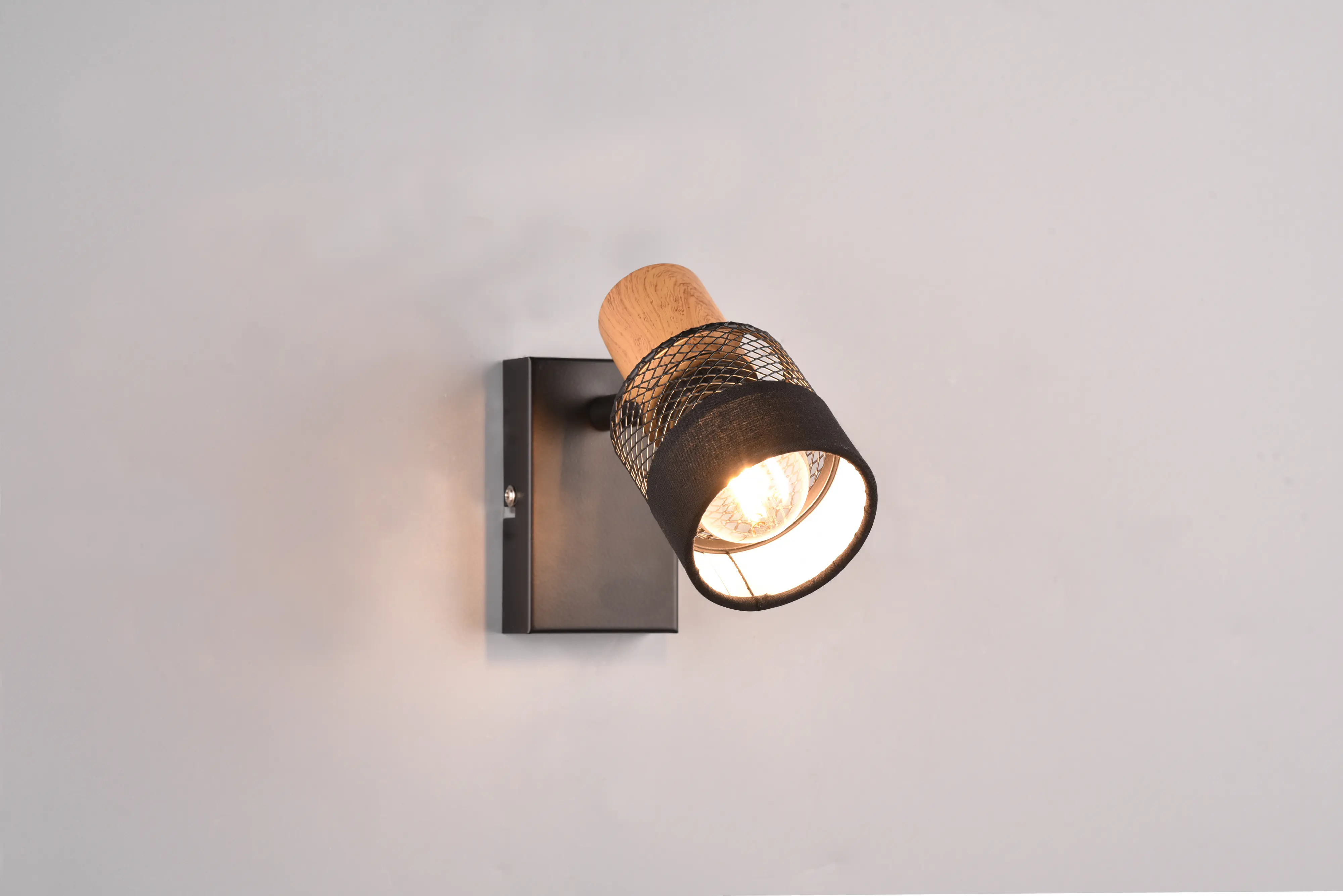 Trio Spot Nandini E14 schwarz, Metall, Holz