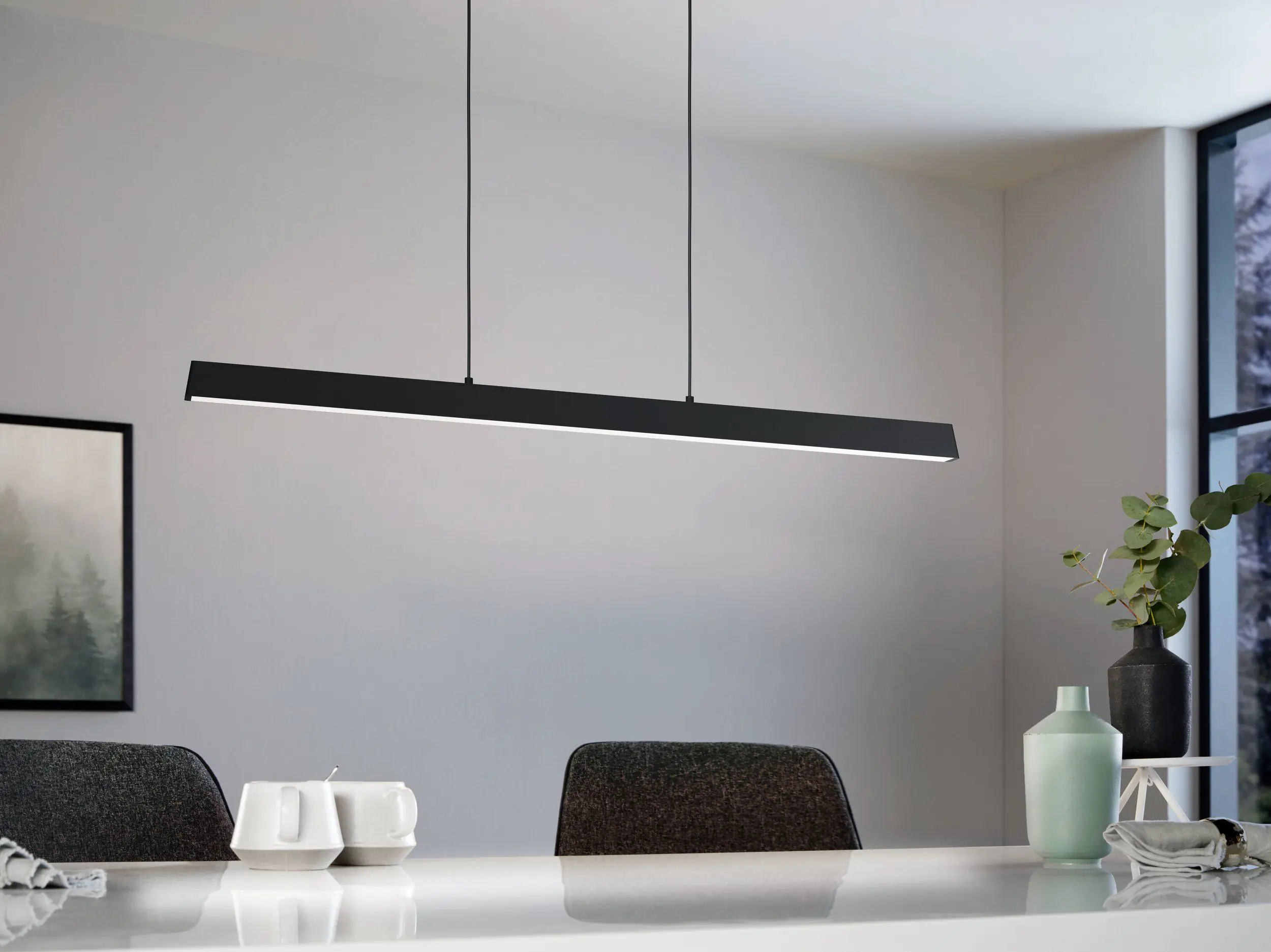Eglo Connect LED Pendelleuchte Simolaris-Z schwarz 122 x 5,5 cm dimmbar