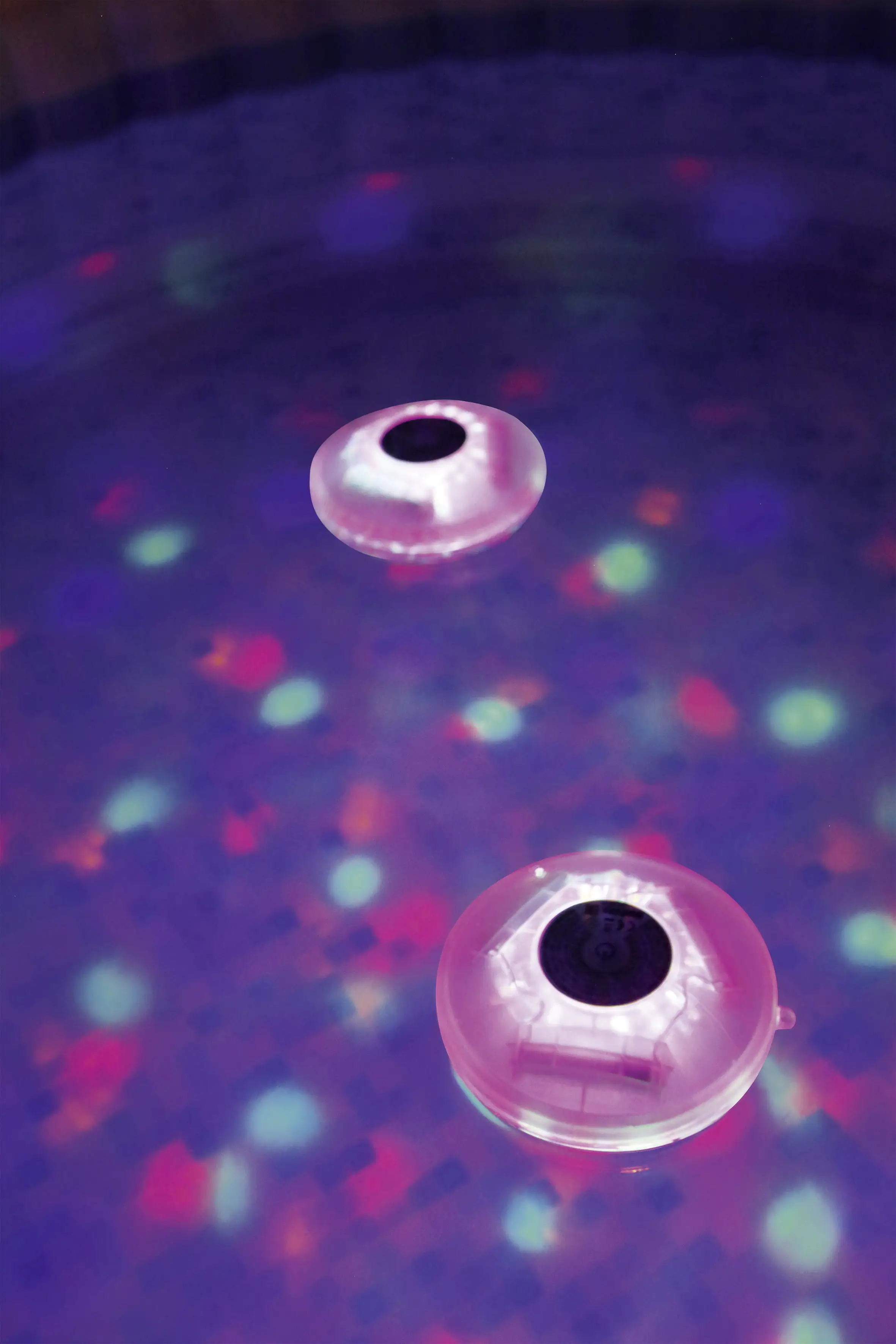 Bestway Flowclear Schwimmende batteriebetriebene LED-Poolleuchte Ø14 cm