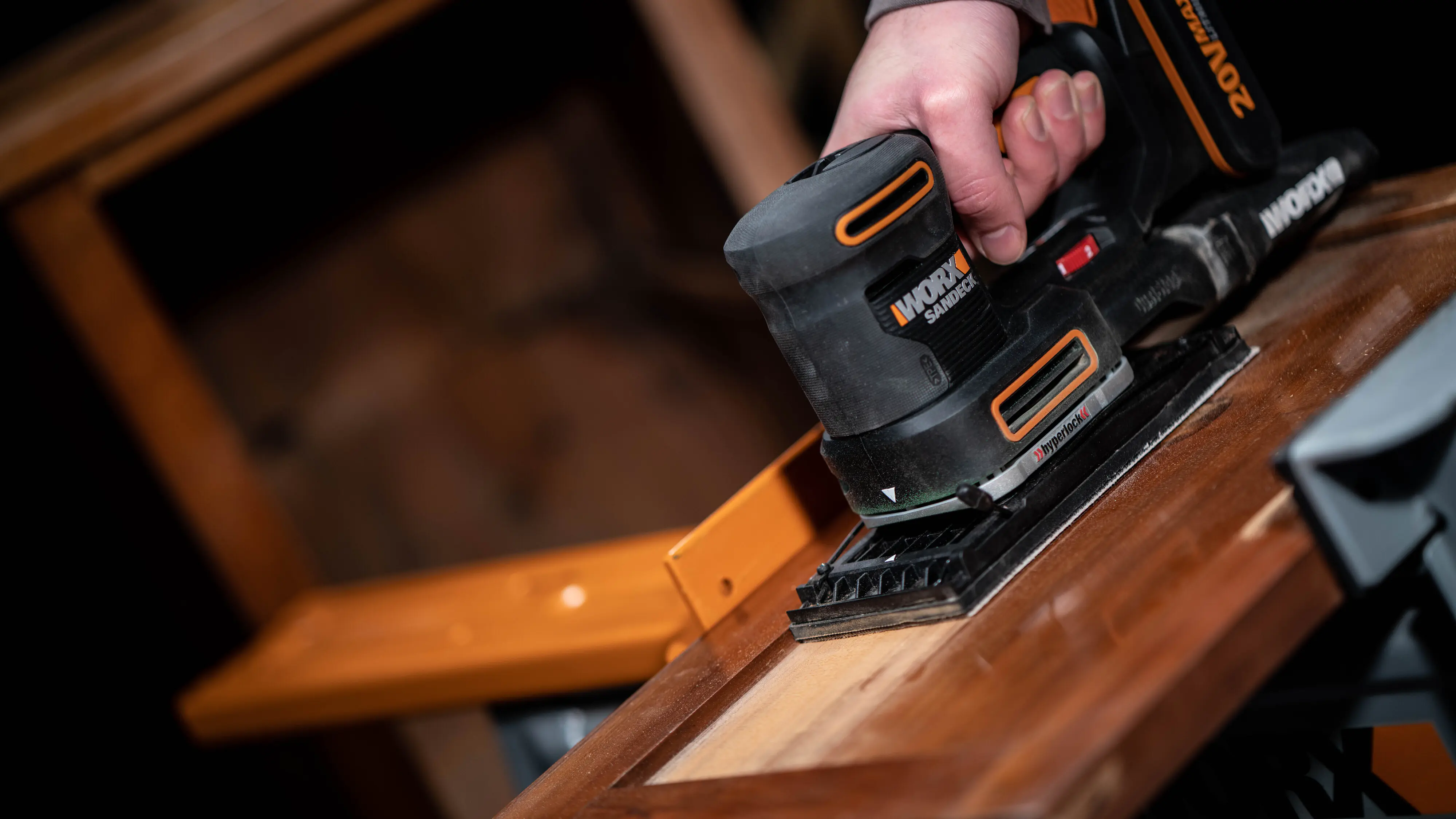 Worx Akku-Multischleifer Sonicrafter WX820 20 V inkl. Akku 2 Ah & Ladegerät