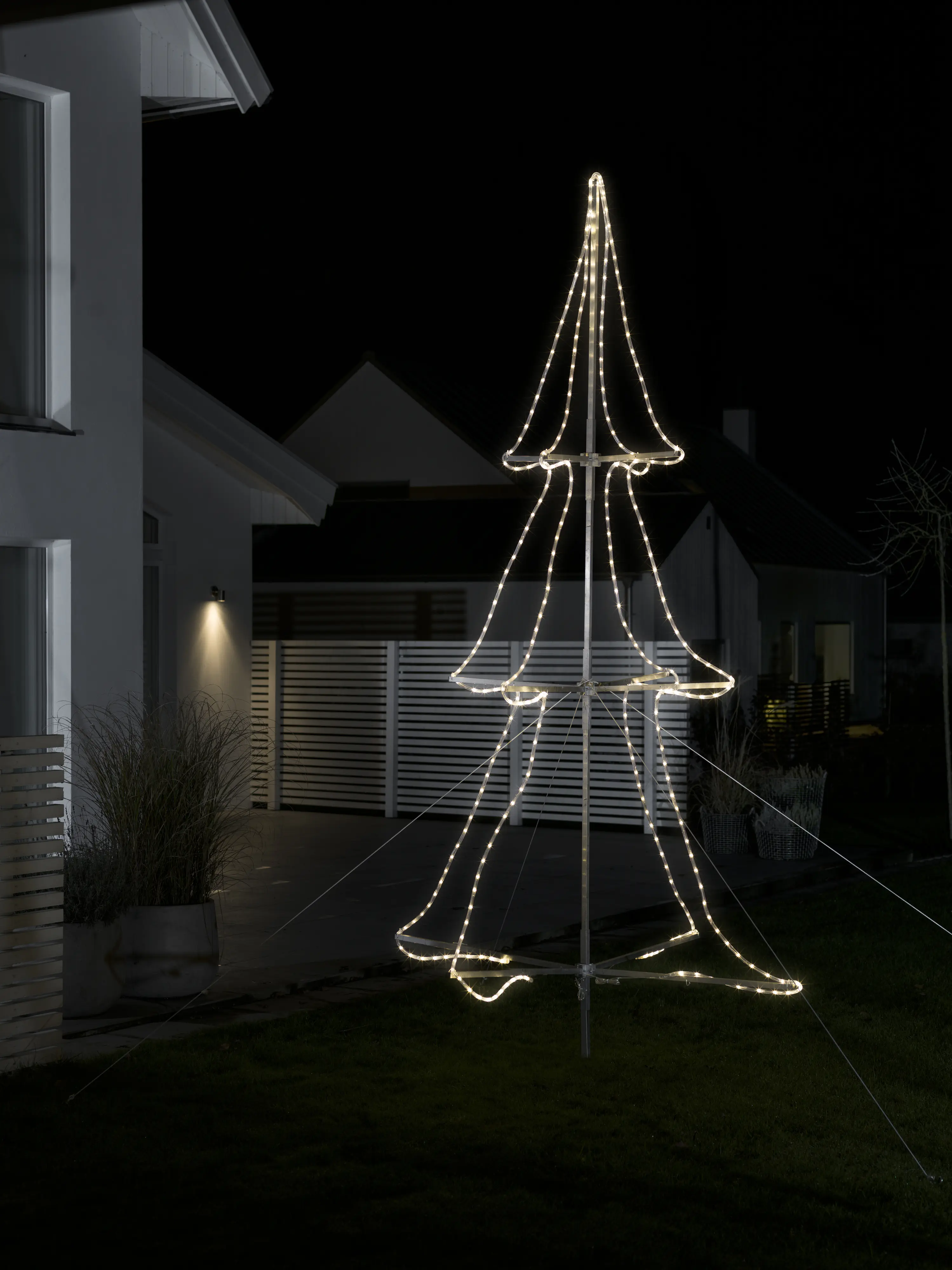 Konstsmide LED Schlauchsilhoutte Tannenbaum 3D 216 Dioden warmweiß