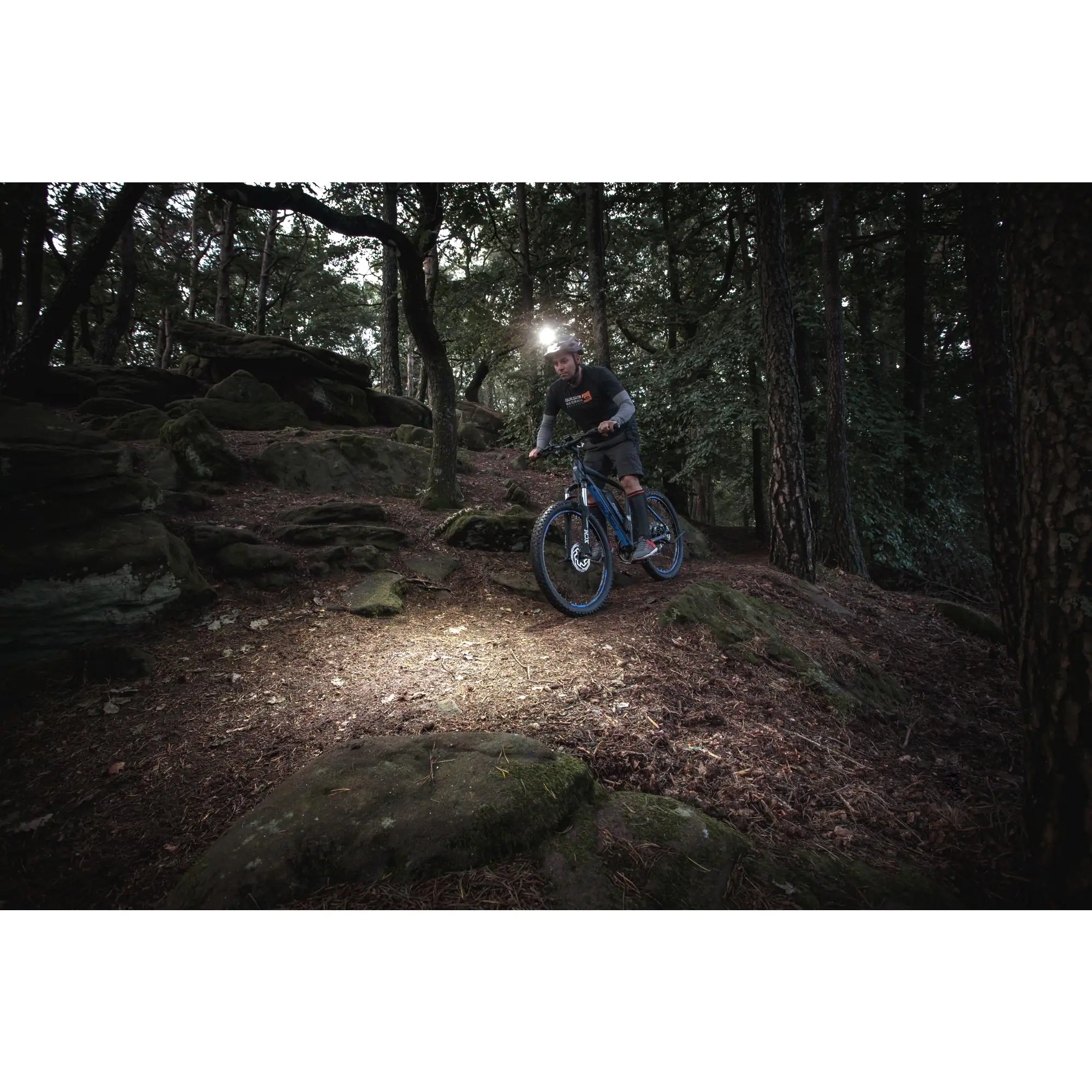 Fischer LED Offroad-Action-Leuchte H1600 mit 4 Dauerleuchtmodi