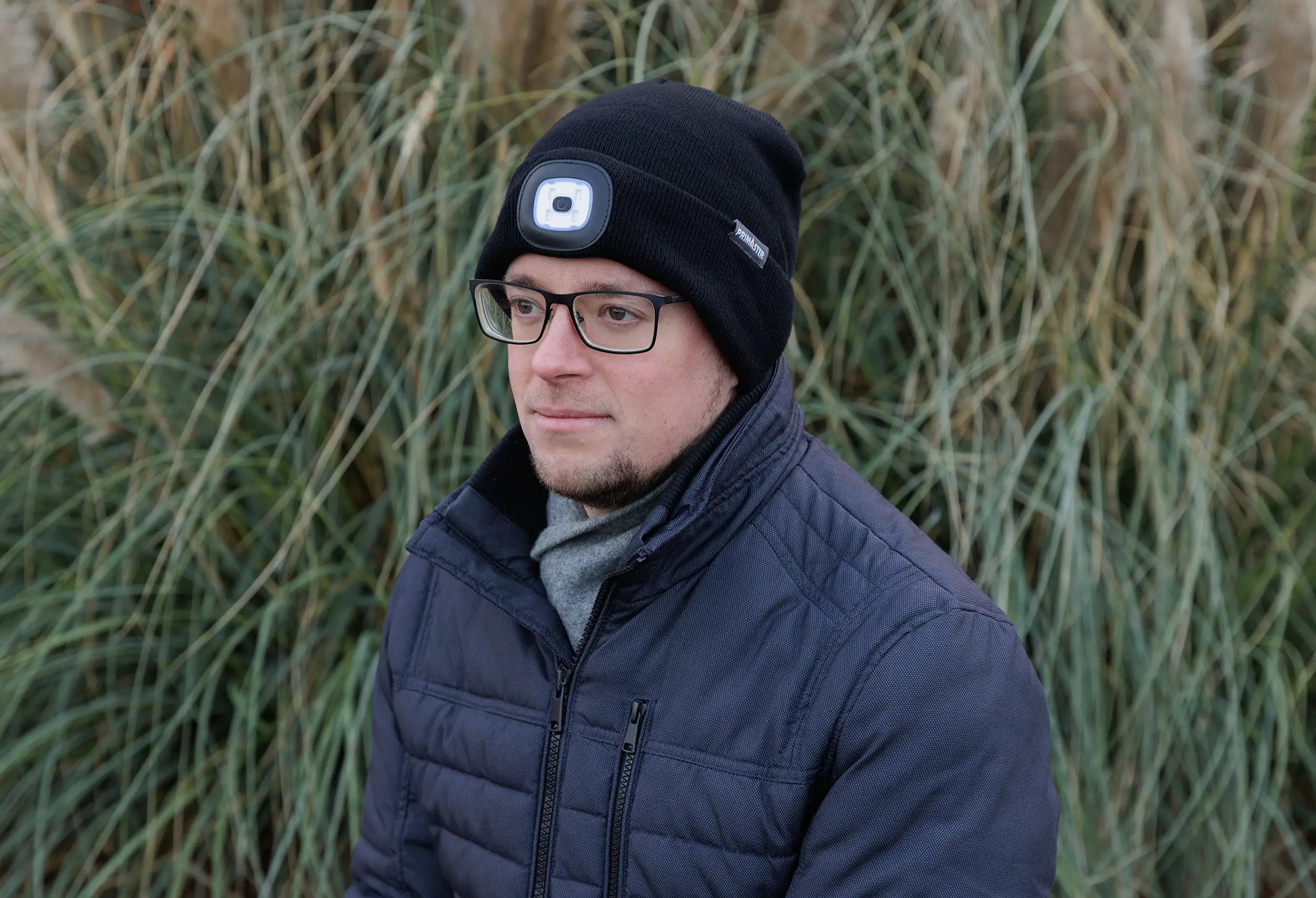 Primaster Mütze Beanie mit LED-Licht laden per USB