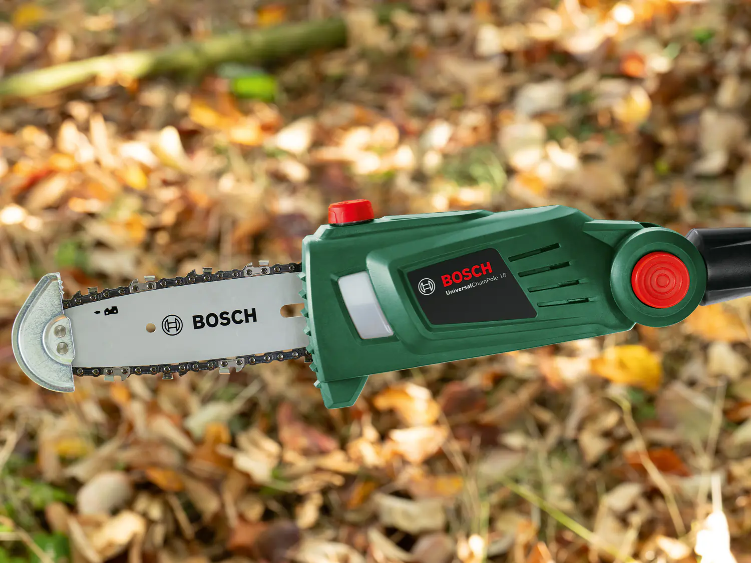 Bosch Akku-Teleskop-Hochentaster UniversalChainPole 18 Solo inkl. Kettensägenöl & Sägekette