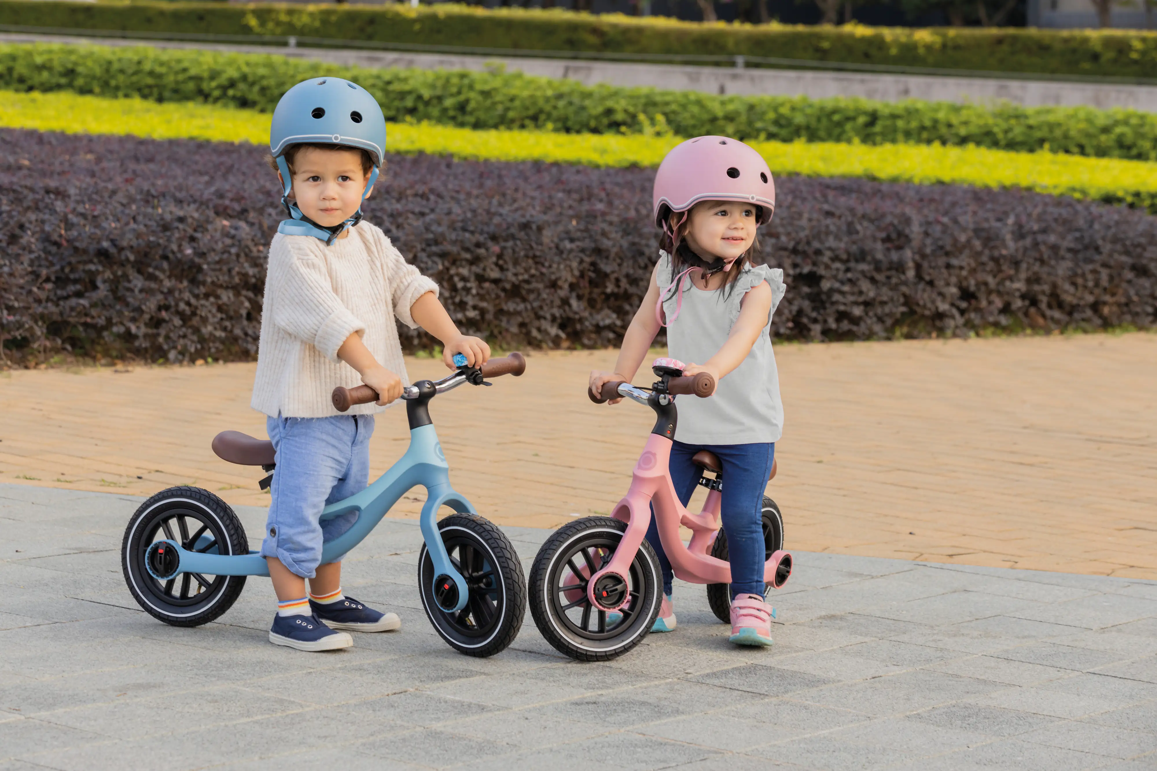 Globber Laufrad Go Bike Elite Air pastellblau