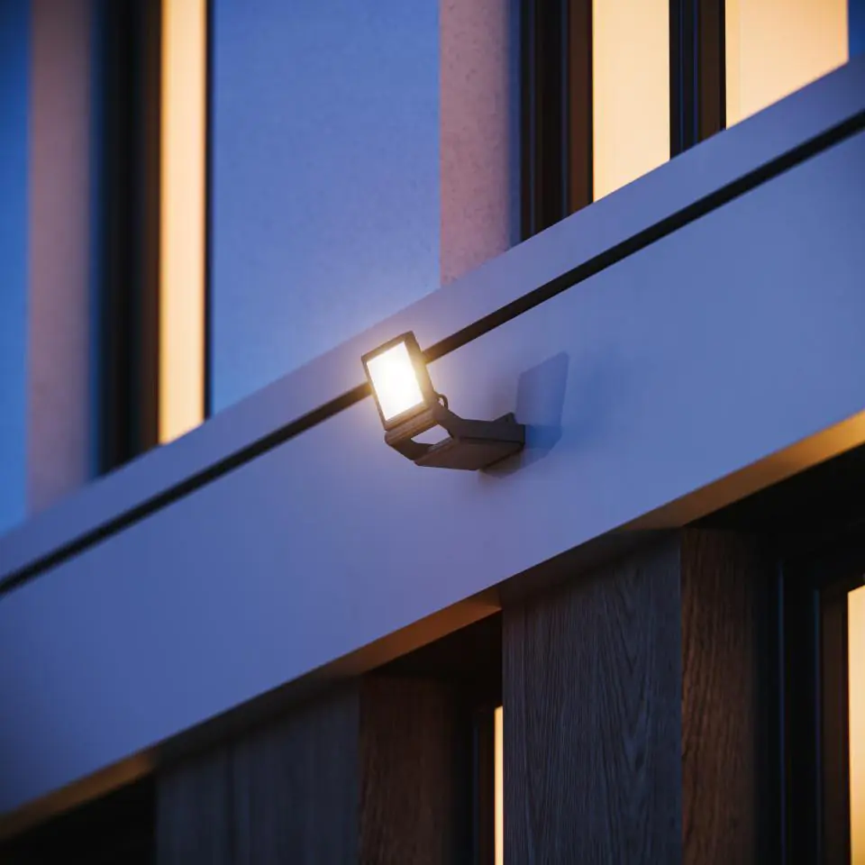 Steinel LED-Außenstrahler XLED Pro One anthrazit