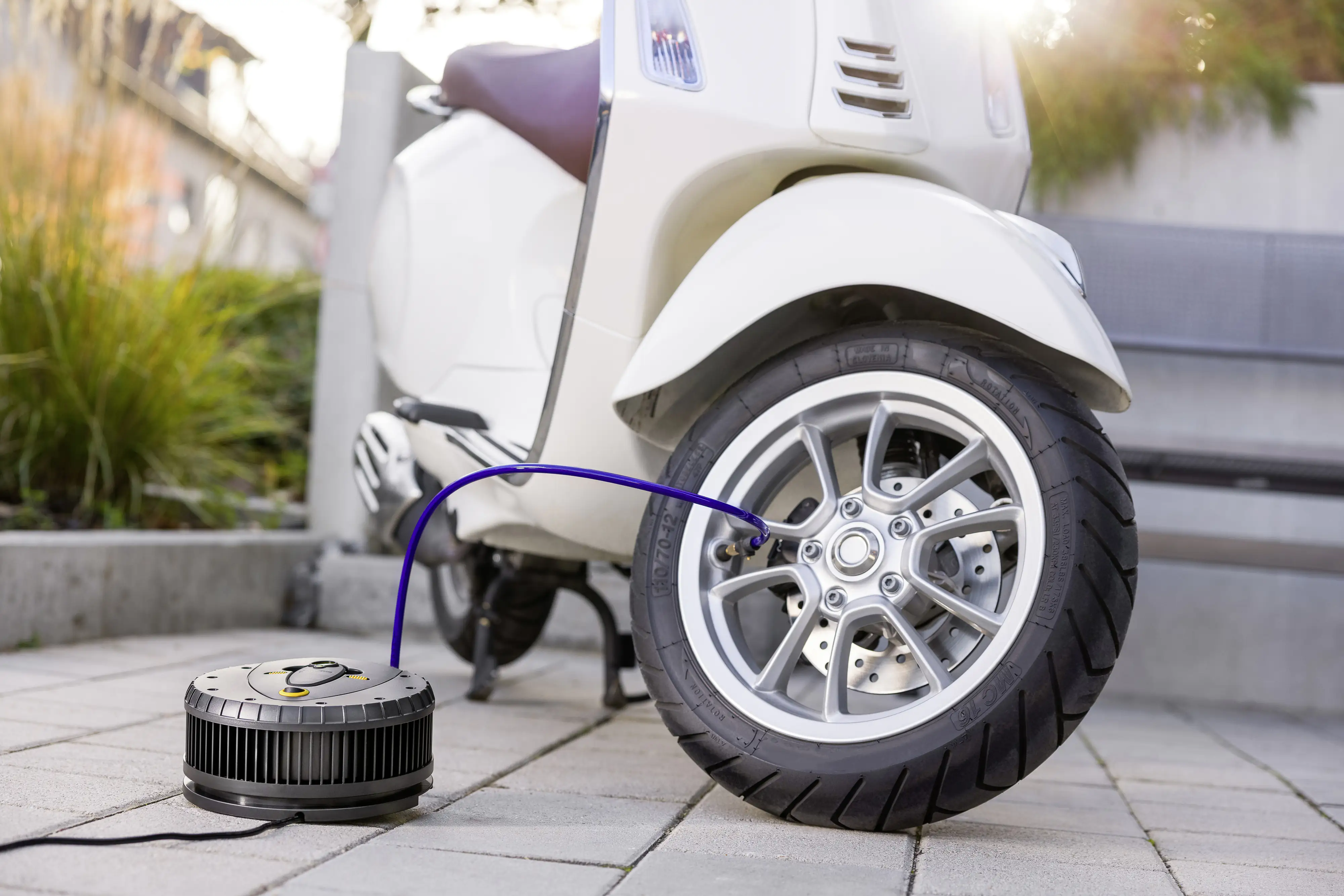 Michelin Hochleistungs-Kompressor 12V digital