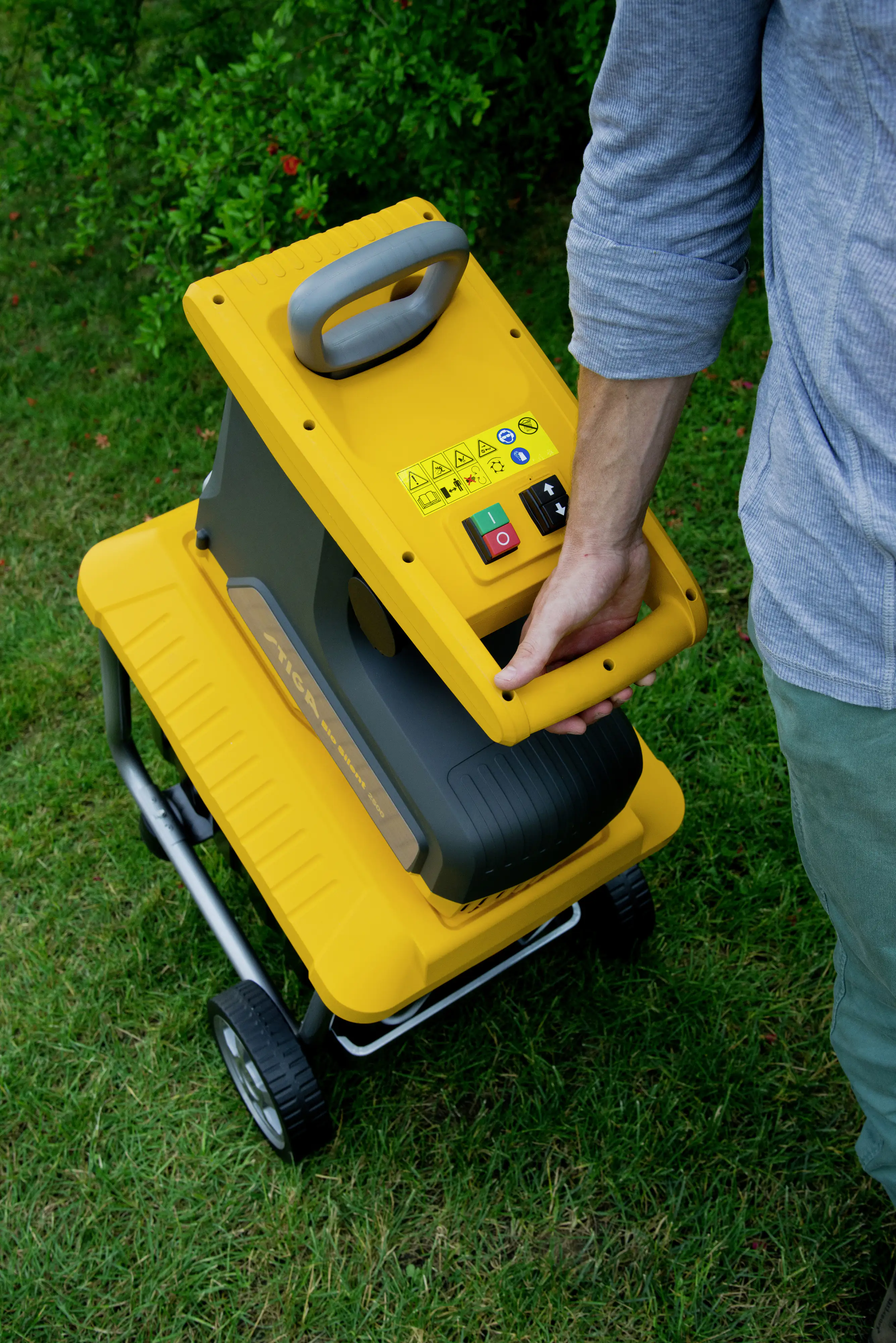 Stiga Elektro Häcksler BIO SILENT 2500 2.500 Watt, max. Aststärke Ø 40 mm