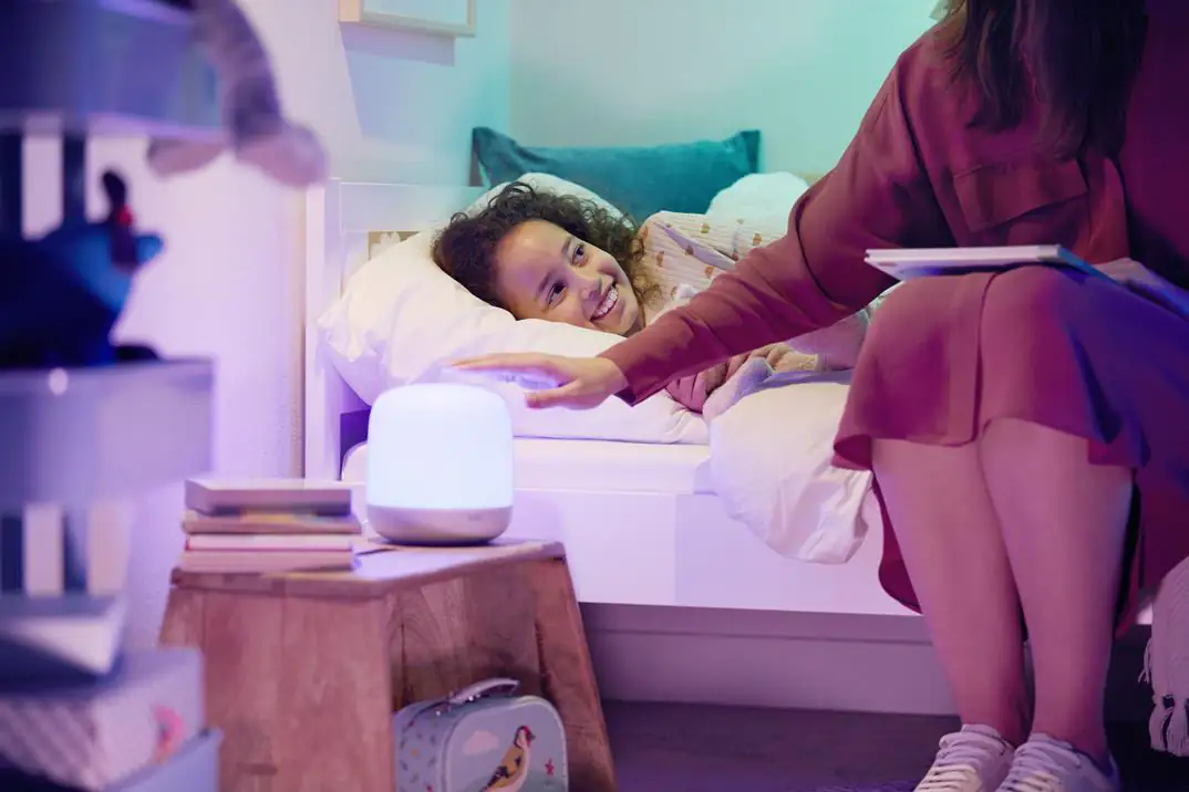 WiZ LED Tischleuchte Hero weiß dimmbar RGBW WiZ Connected
