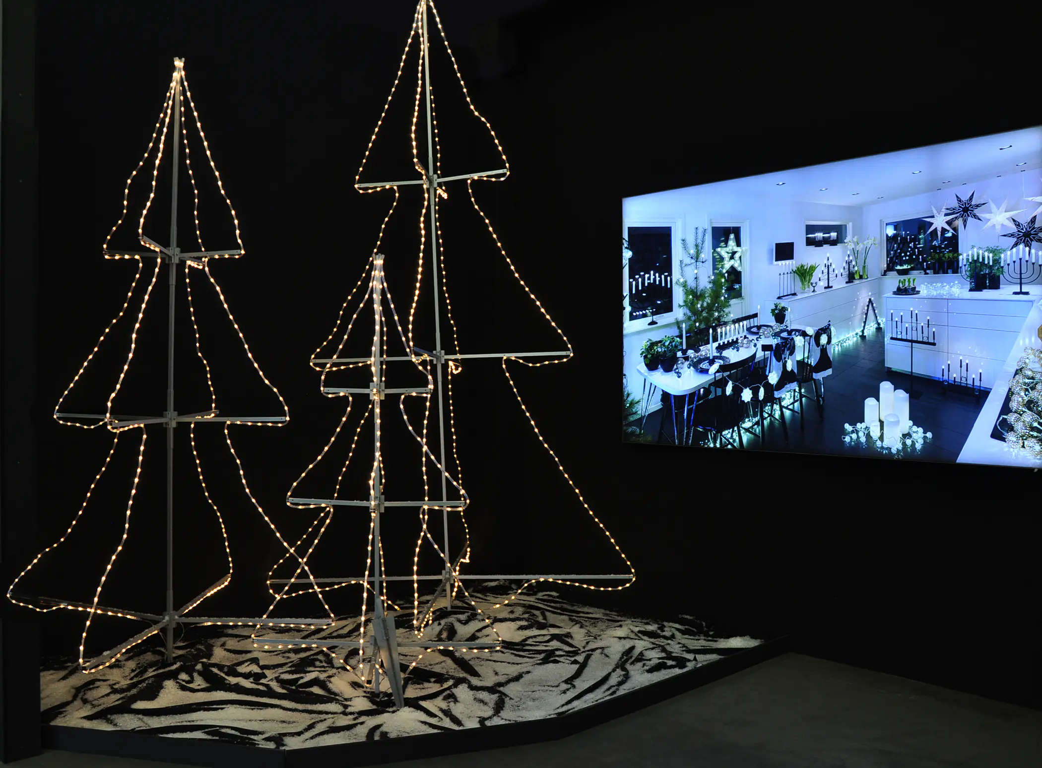 Konstsmide LED Schlauchsilhoutte Tannenbaum 3D 216 Dioden warmweiß