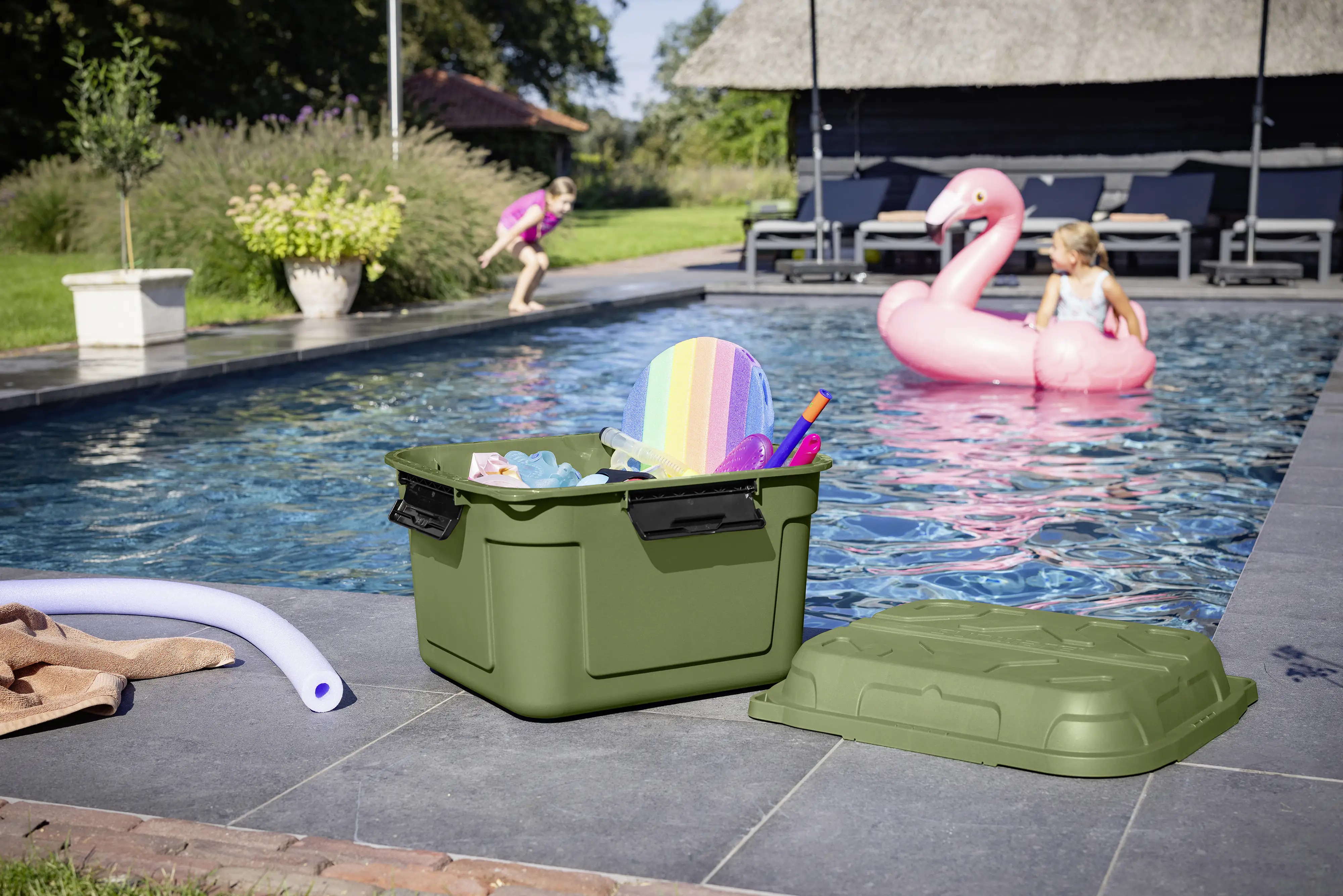Sunware Aufbewahrungsbox Q-Line Outdoor mit Deckel 60,1 x 53,1 cm 90 L grün-schwarz