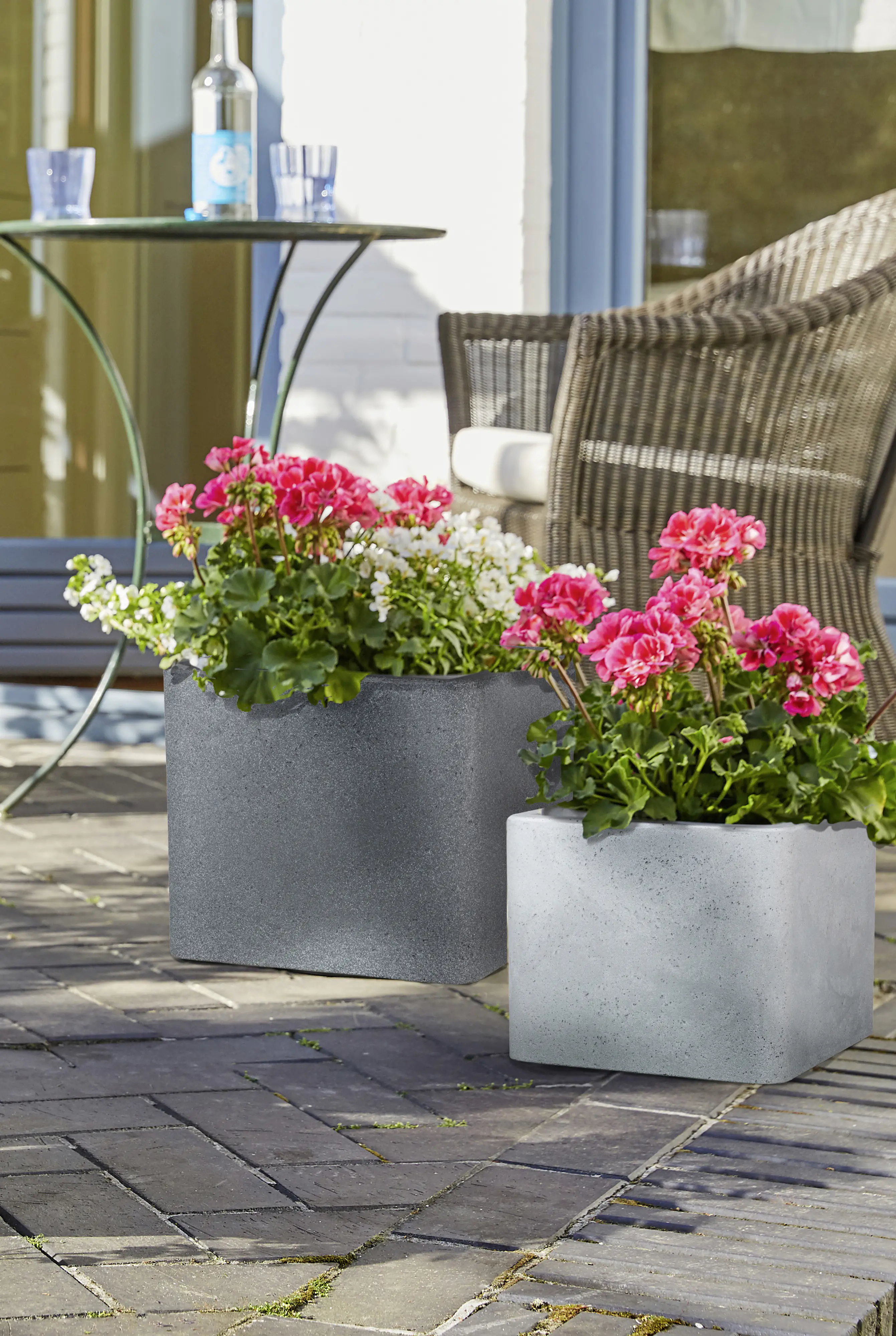 Scheurich Pflanzgefäß C-Cube High Serie 240 granit grau 70 cm