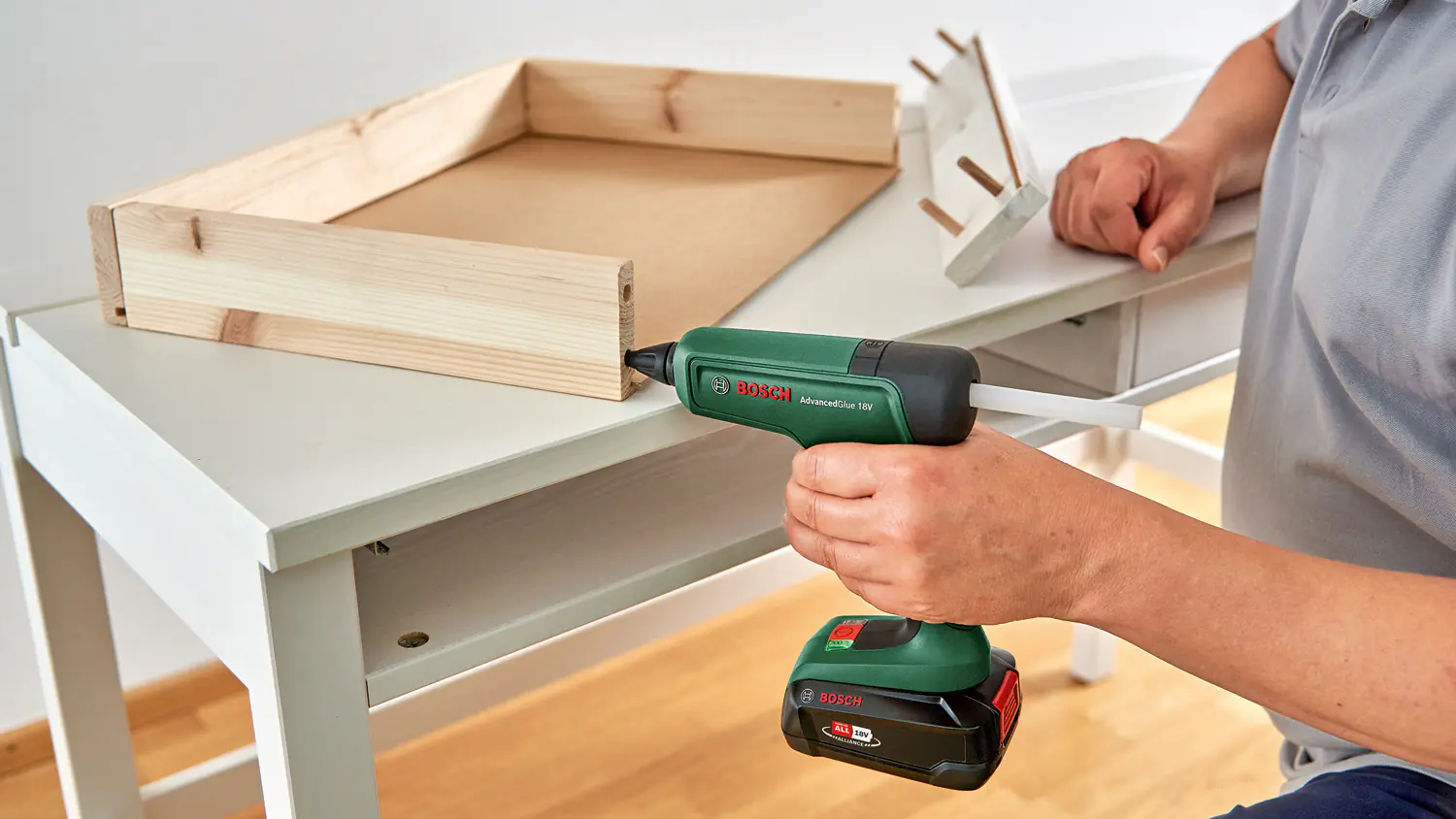 Bosch Akku-Heißklebepistole AdvancedGlue 18 V Solo