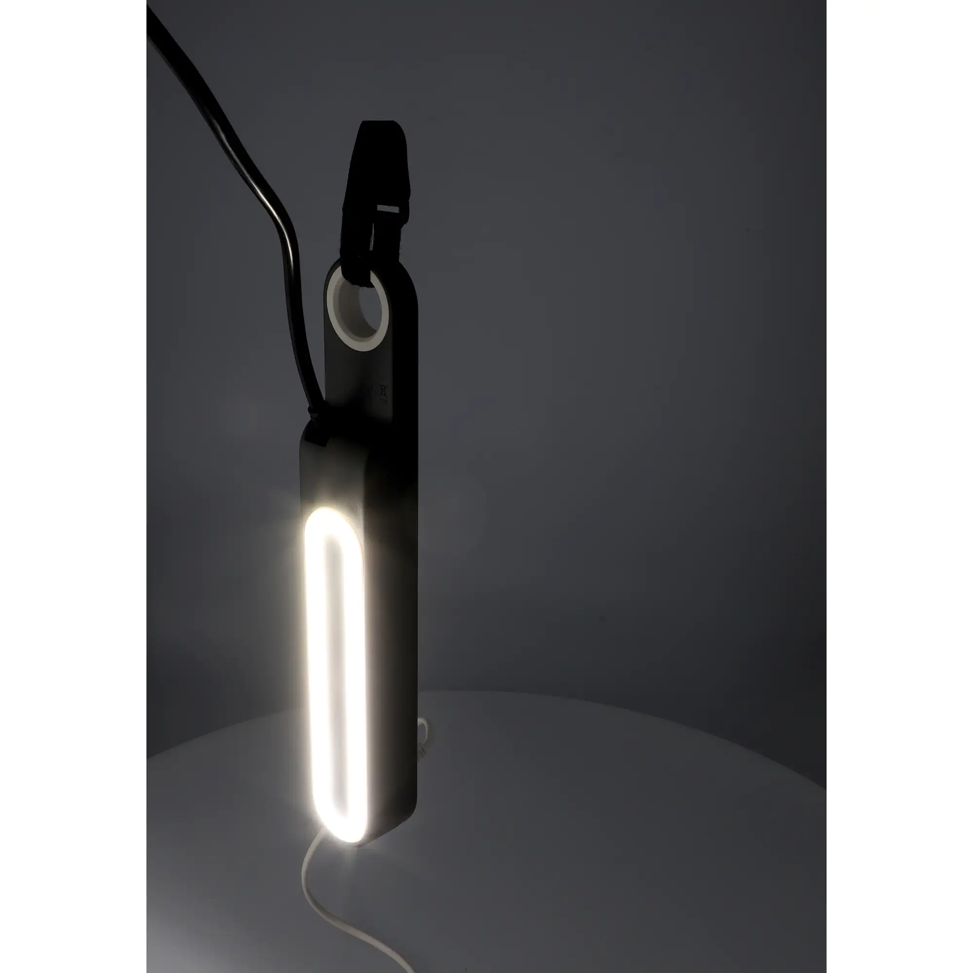 LED Steckdosenleiste mit Arbeitsleuchte mit 4 Schutzkontaktsteckdosen, anthrazit