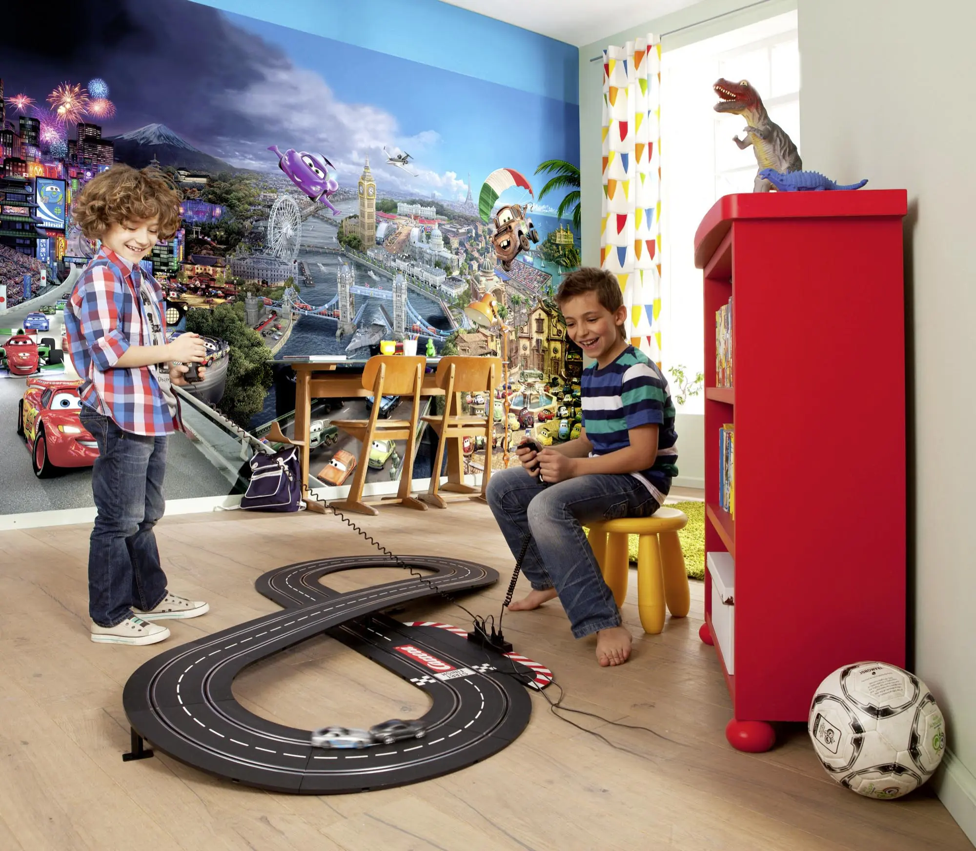 Komar Fototapete Cars World 368 x 254 cm 