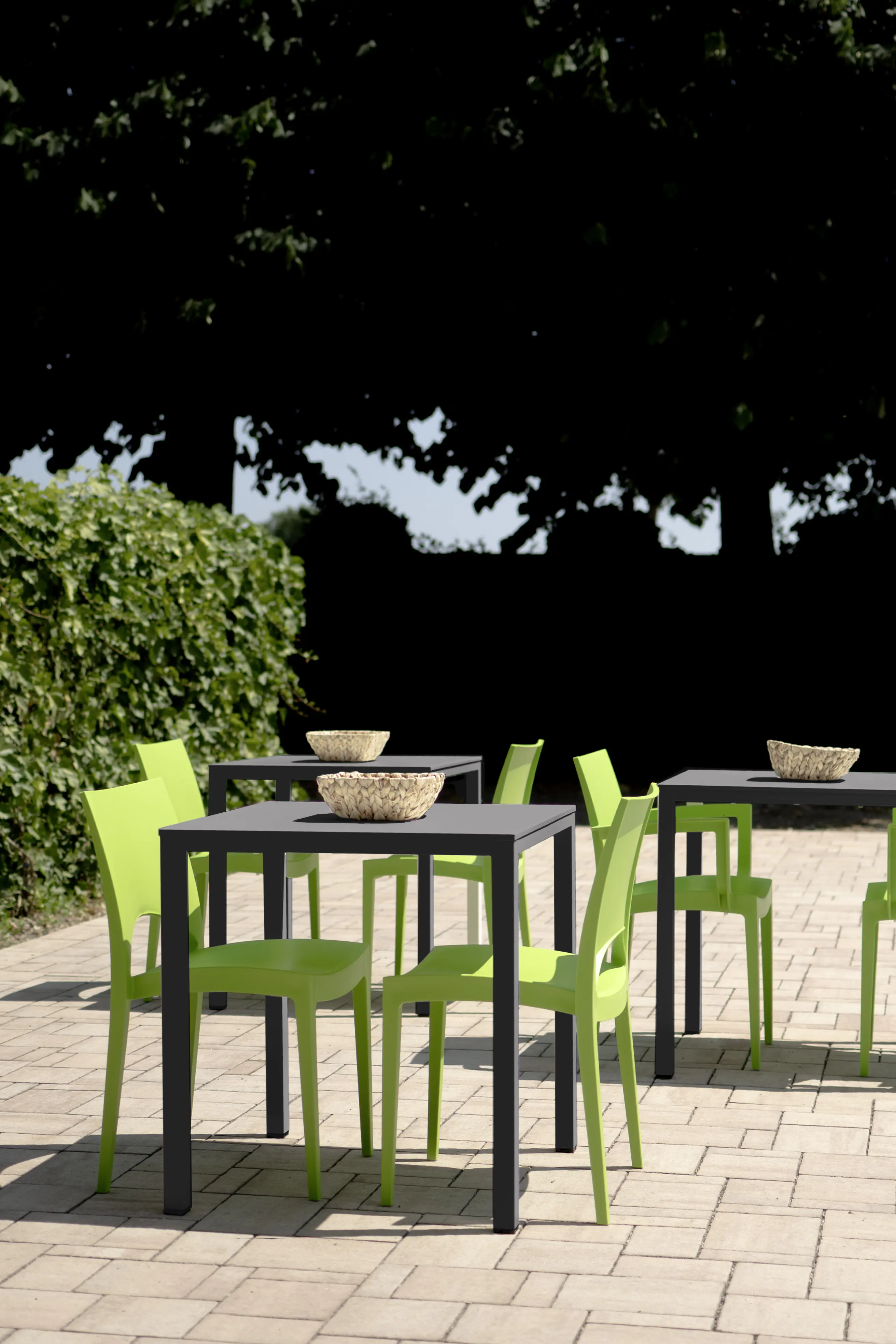 Grandsoleil Gartentisch wetterfest Metall Brunch 80 × 80 cm schwarz