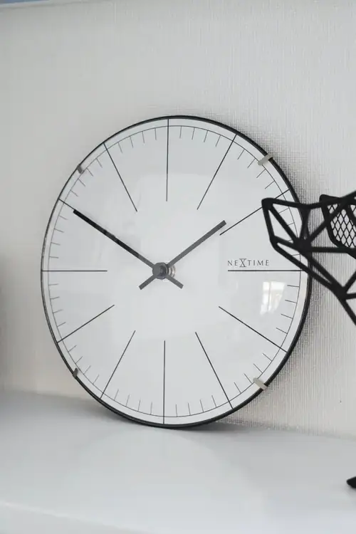 Nextime Tisch- Wanduhr Big Stripe Mini Dome Ø 20 cm weiß