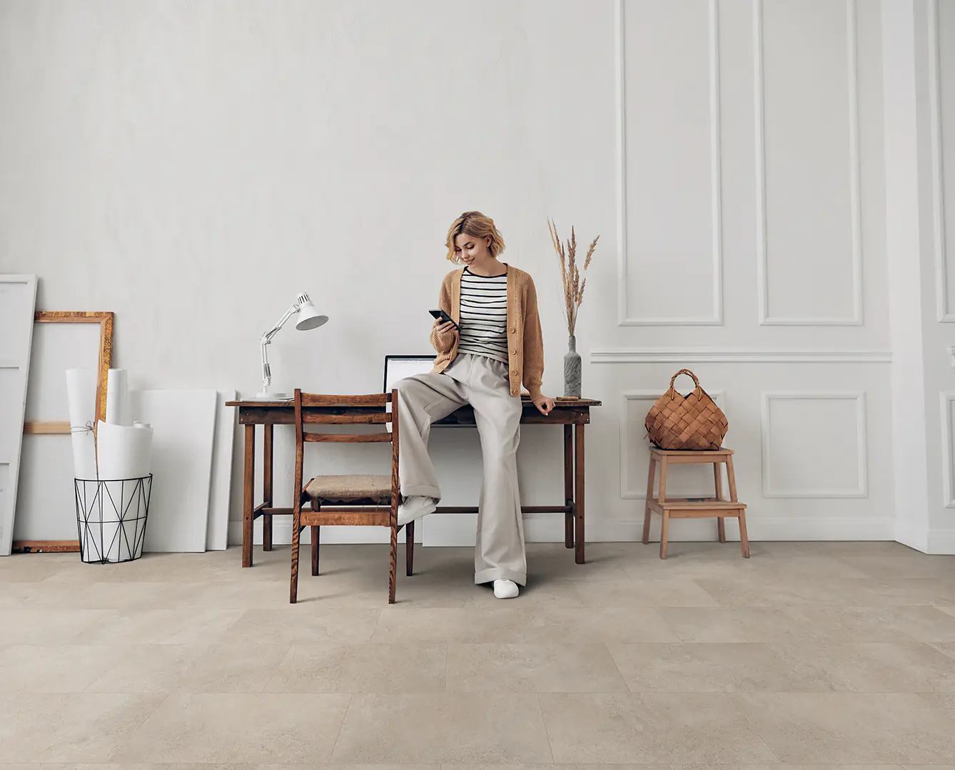 Classen Designboden Fliese HydroClick mit Trittschalldämmung betongrau