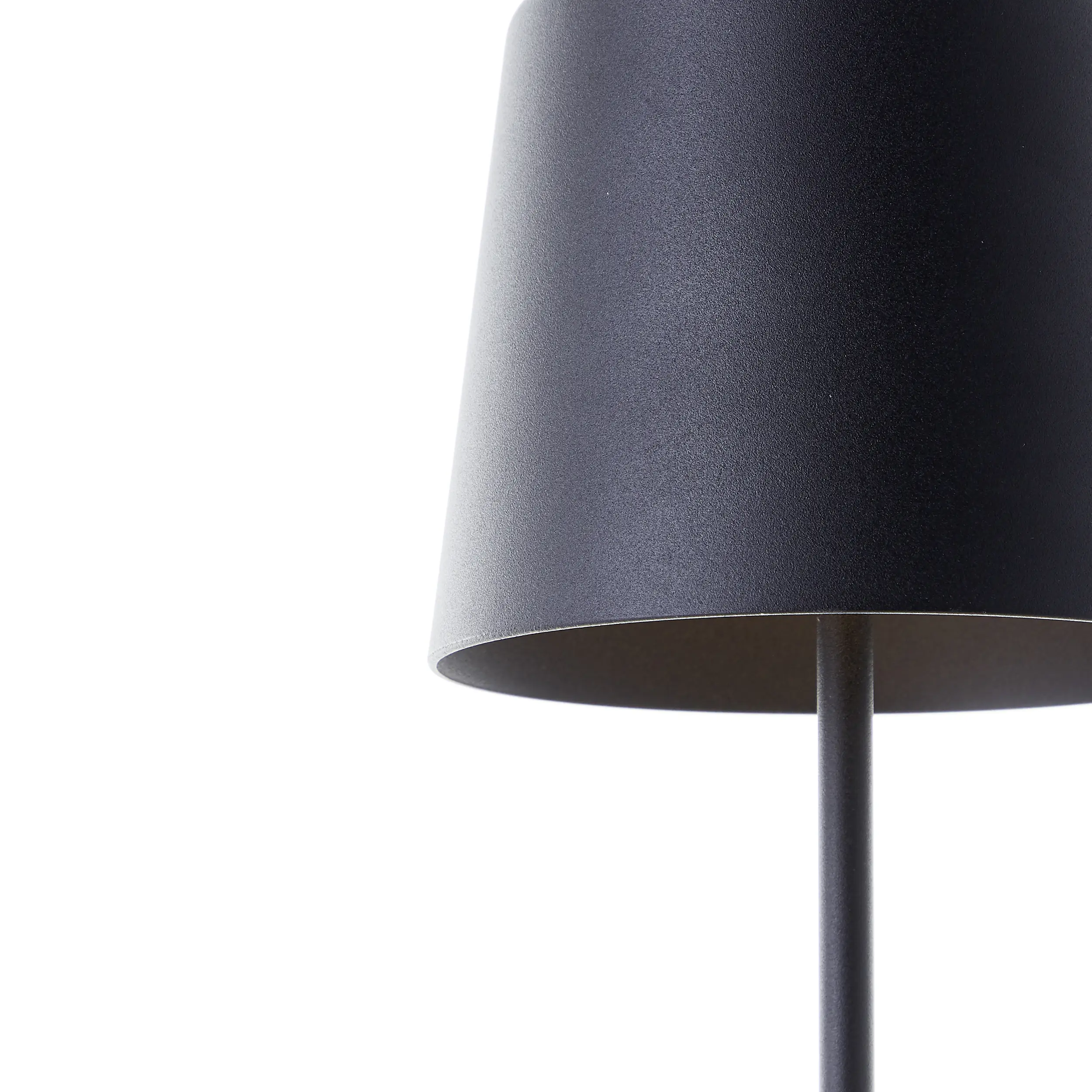 Brilliant LED Akku-Tischlampe Kaami 37 cm dimmbar USB-Kabel schwarz warmweiß 