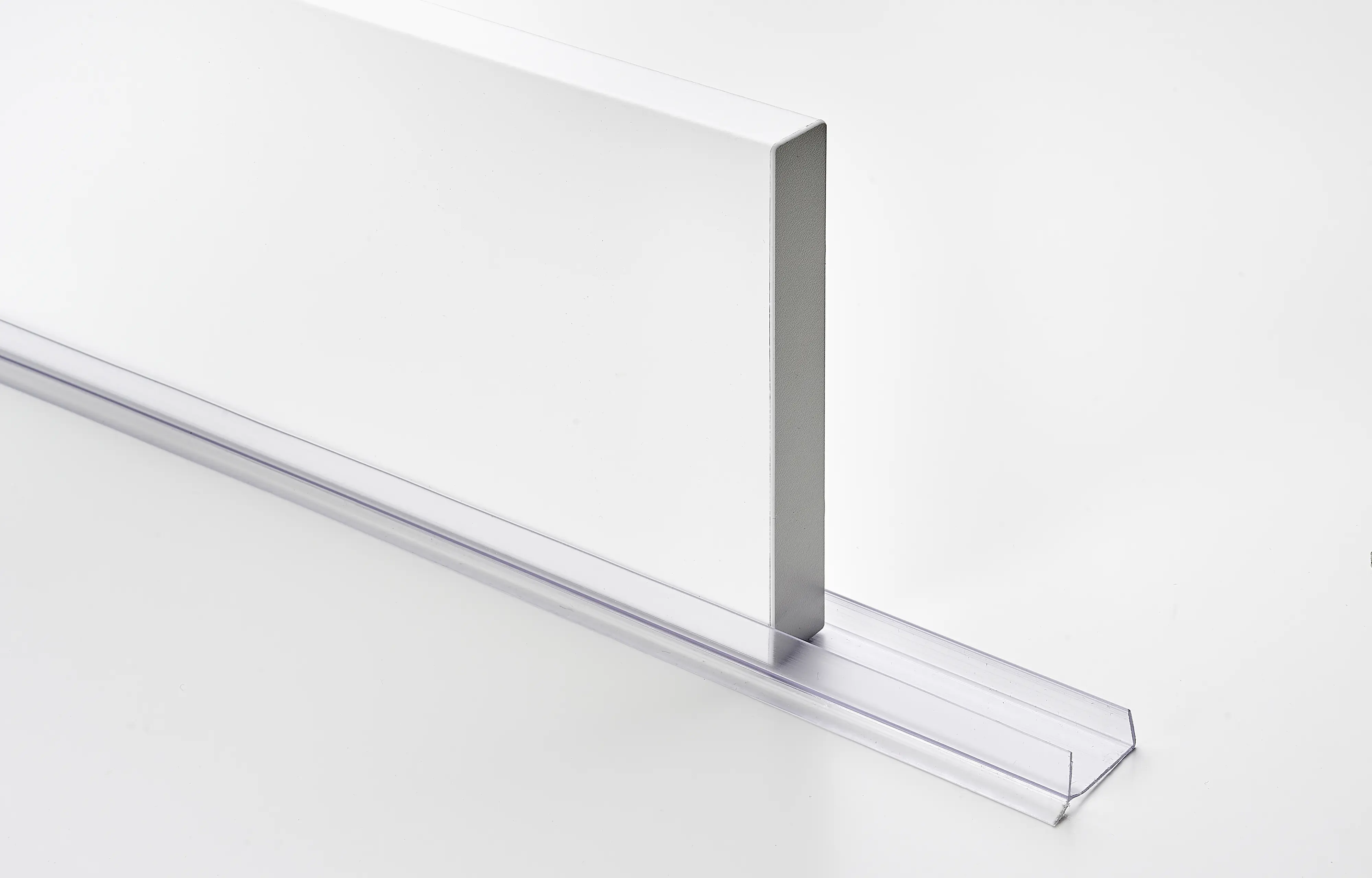 Hettich Abdichtprofil 16 mm Sockel Kunststoff transparent