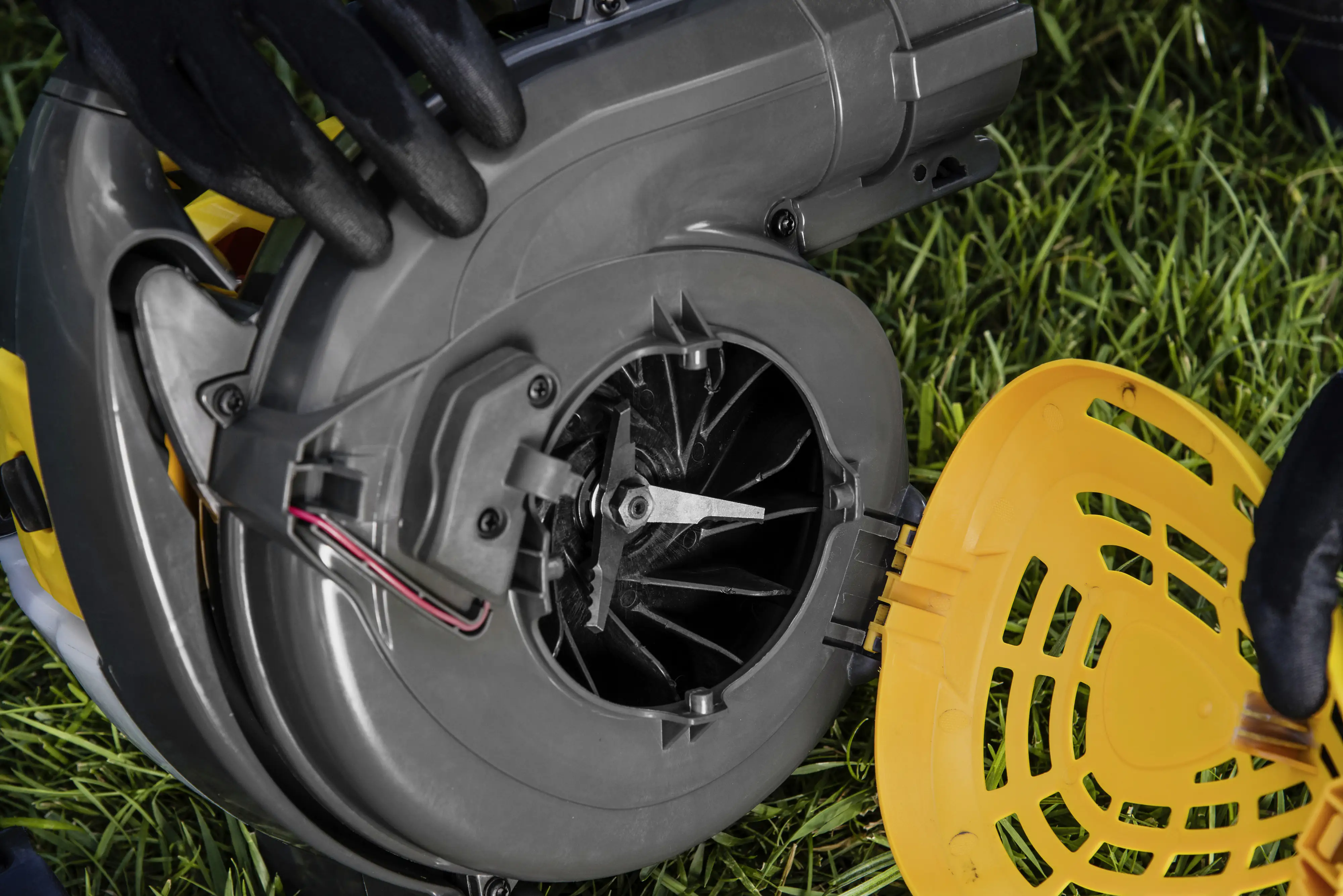Stiga Benzin Laubbläser BL 530 V 0,8 kW, 10,05 m³/min.