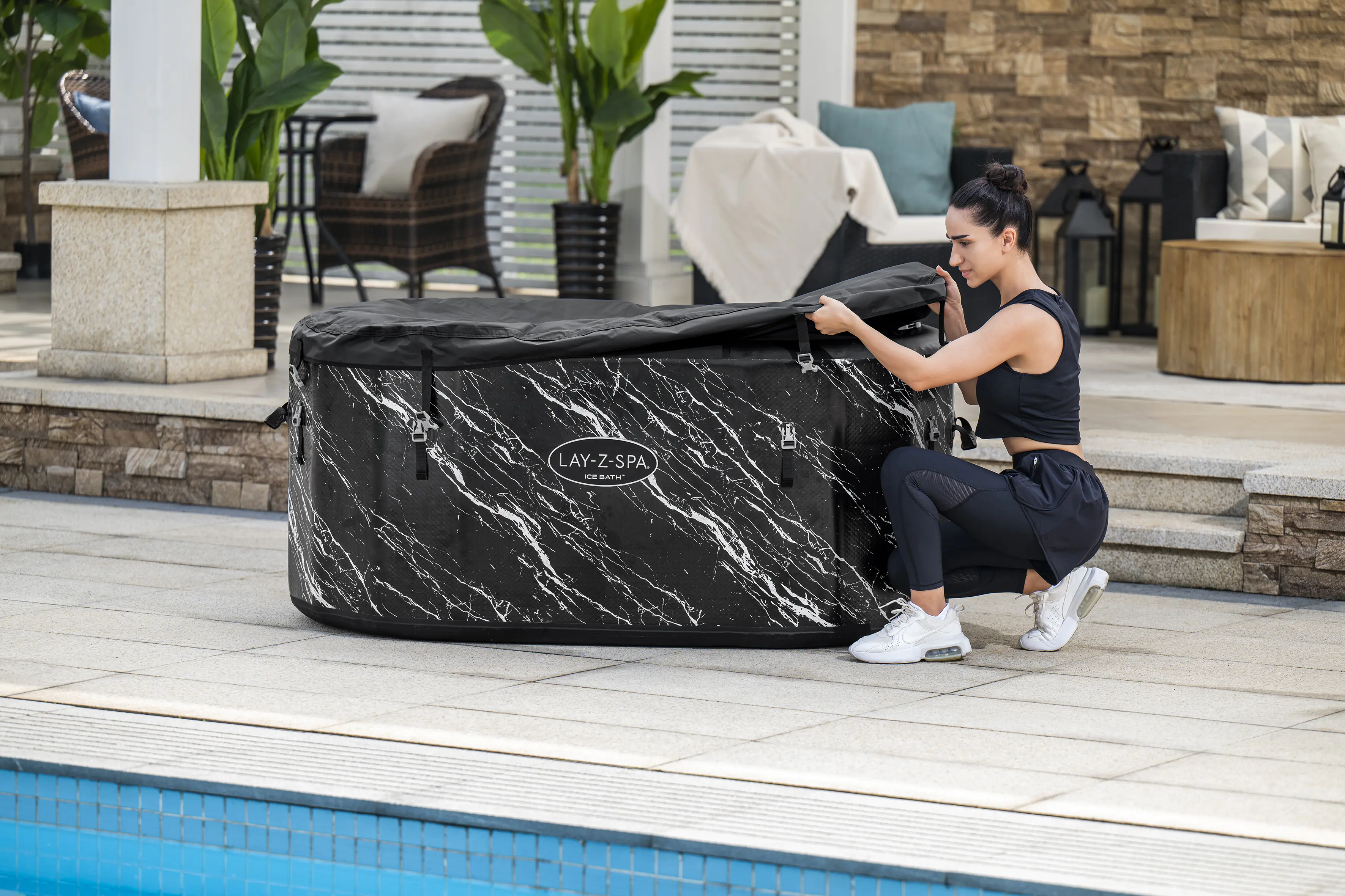 Bestway Eisbad LAY-Z-SPA FortiFiber Glacial Dip mit Filterpumpe 71 x 92 x 152 cm