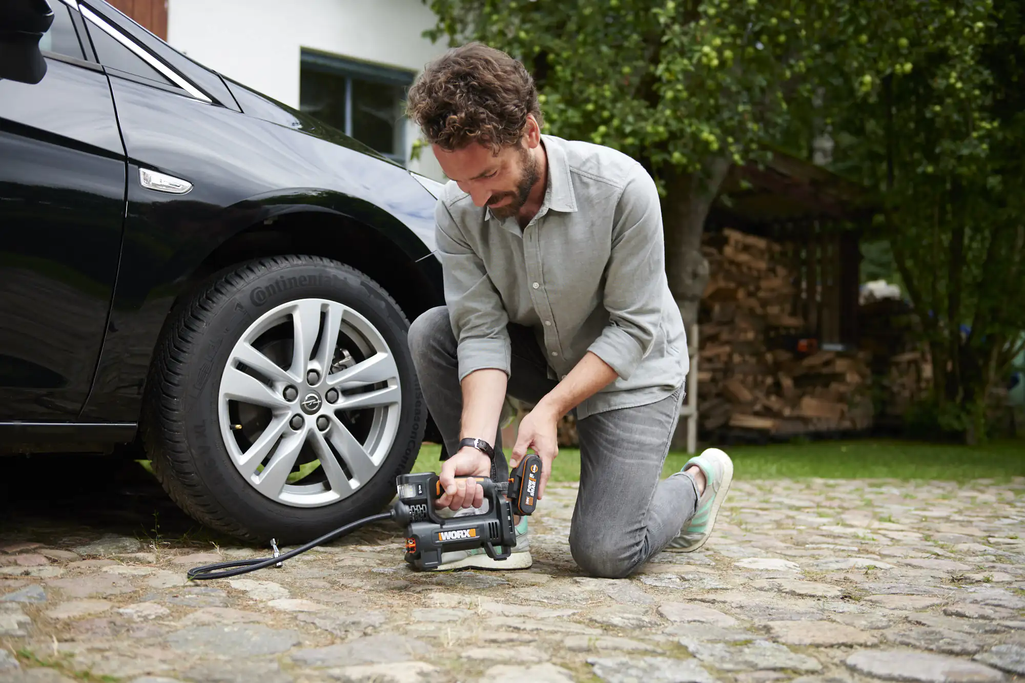 Worx Akku-Kompressor WX092 20 V inkl. Akku 2 Ah & Ladegerät