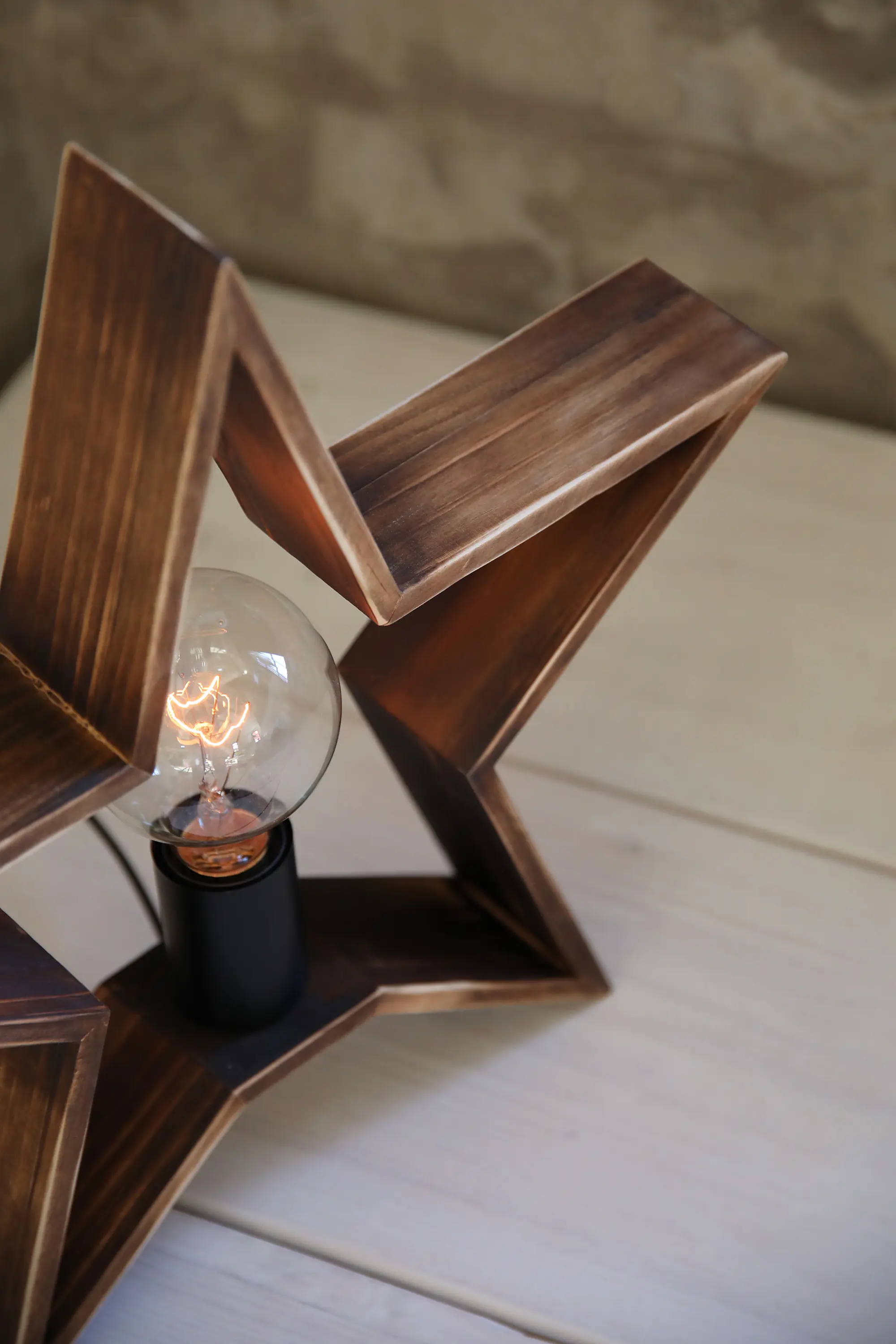 Tischlampe Stern Estrella 230 V gebranntes Holz 40,5 x 13,8 cm braun