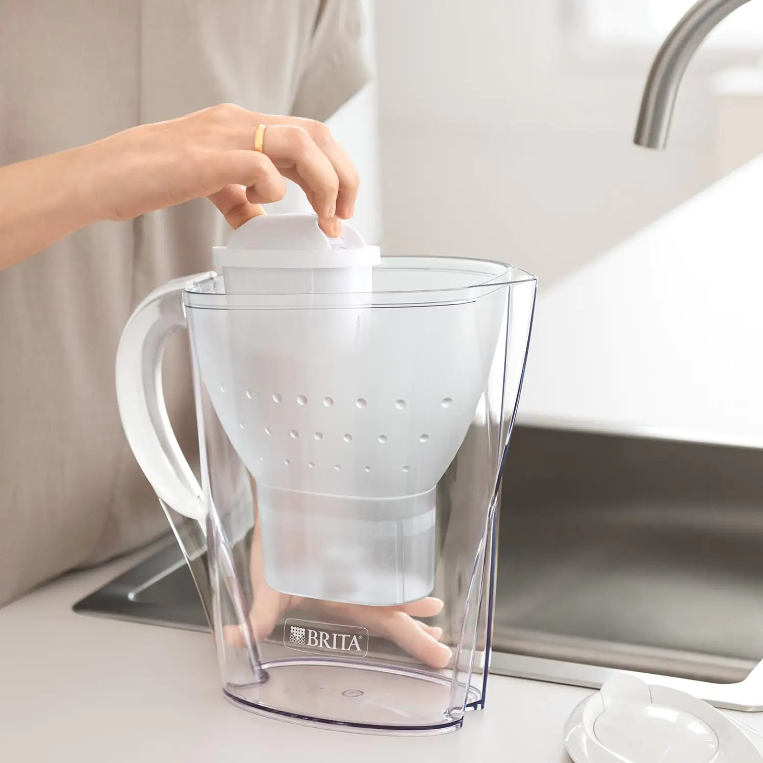 Brita Wasserfilter-Kanne Marella weiß 2,4 l Füllmenge