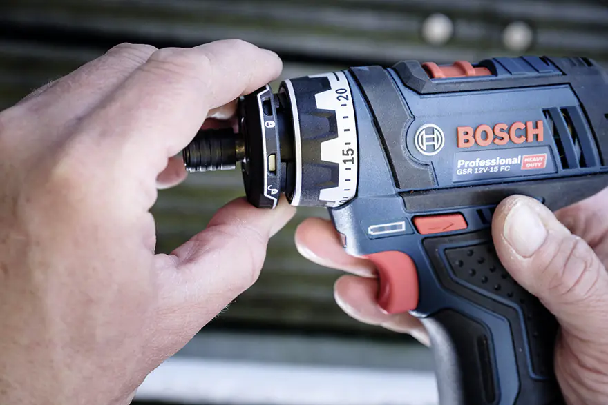 Bosch Professional Akku-Bohrschrauber GSR 12V-15 FC inkl. Akkus & Ladegerät