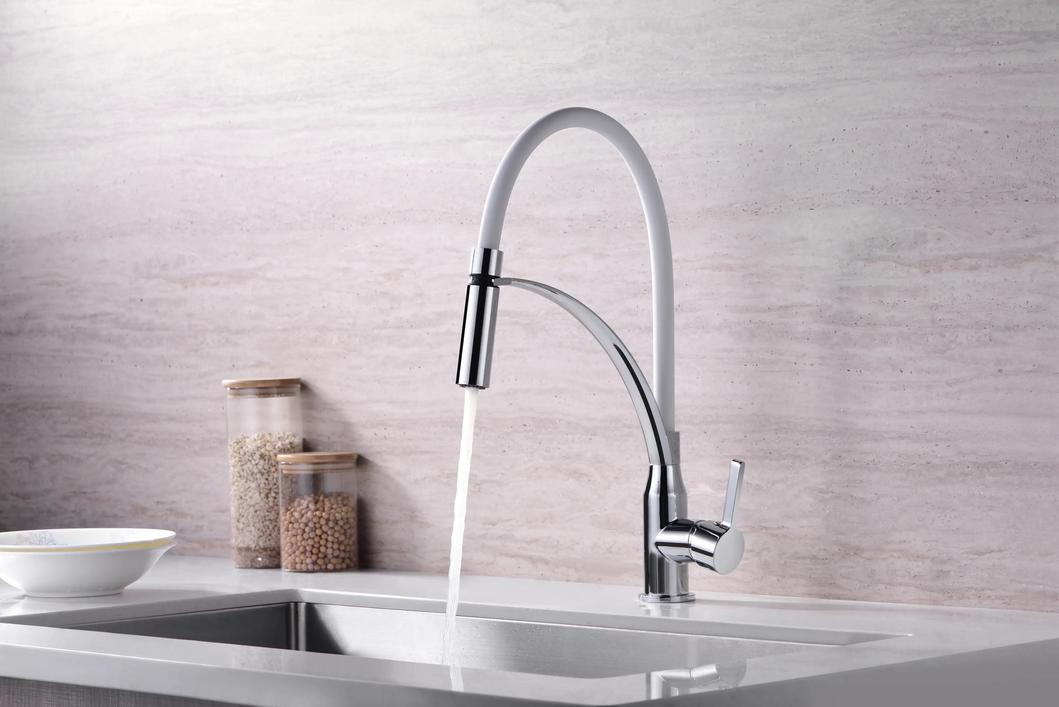 Primaster Küchenarmatur Neuss verchromt mit Handbrause mit Wassersparfunktion