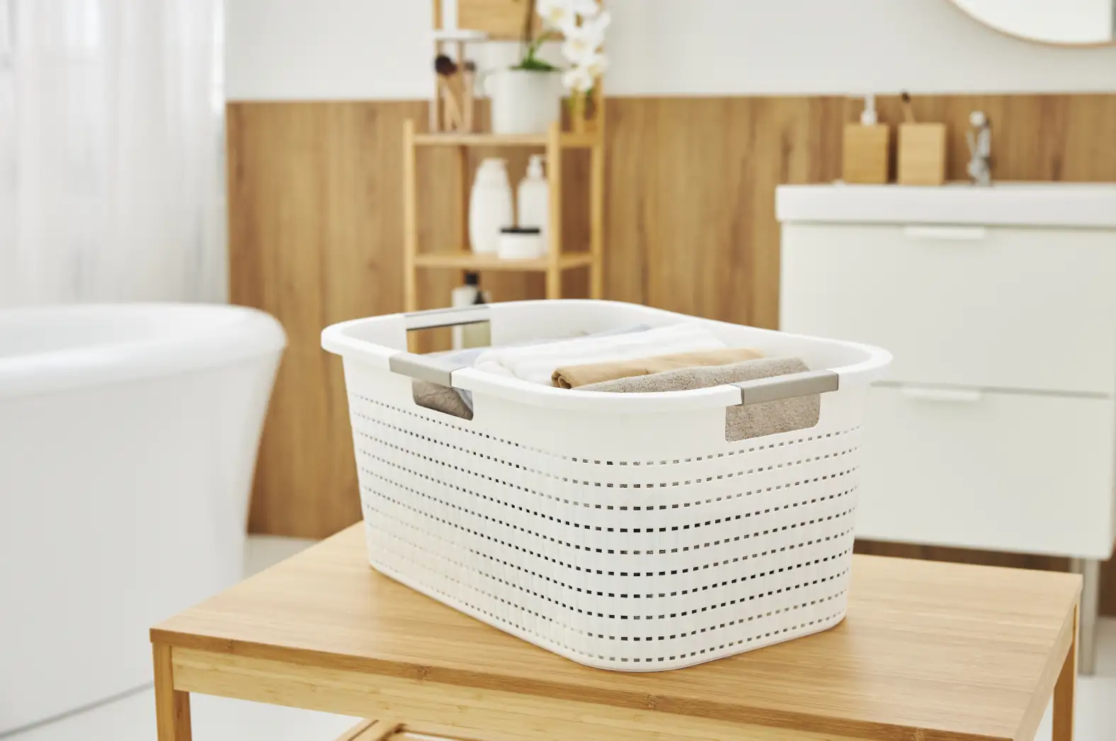 Rotho Wäschekorb Country, 40 L weiß